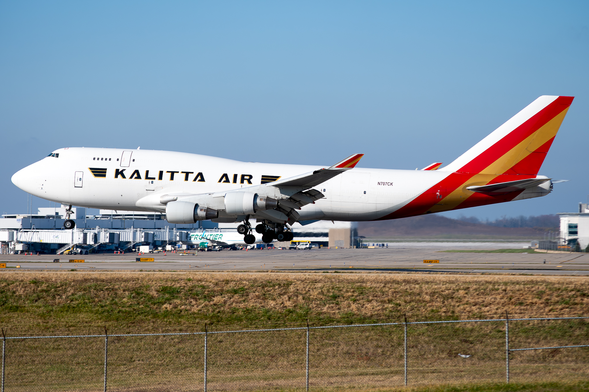 Full size: Kalitta Air Boeing 747-400BCF N707CK at Cincinnati/Northern Kentucky International Airport