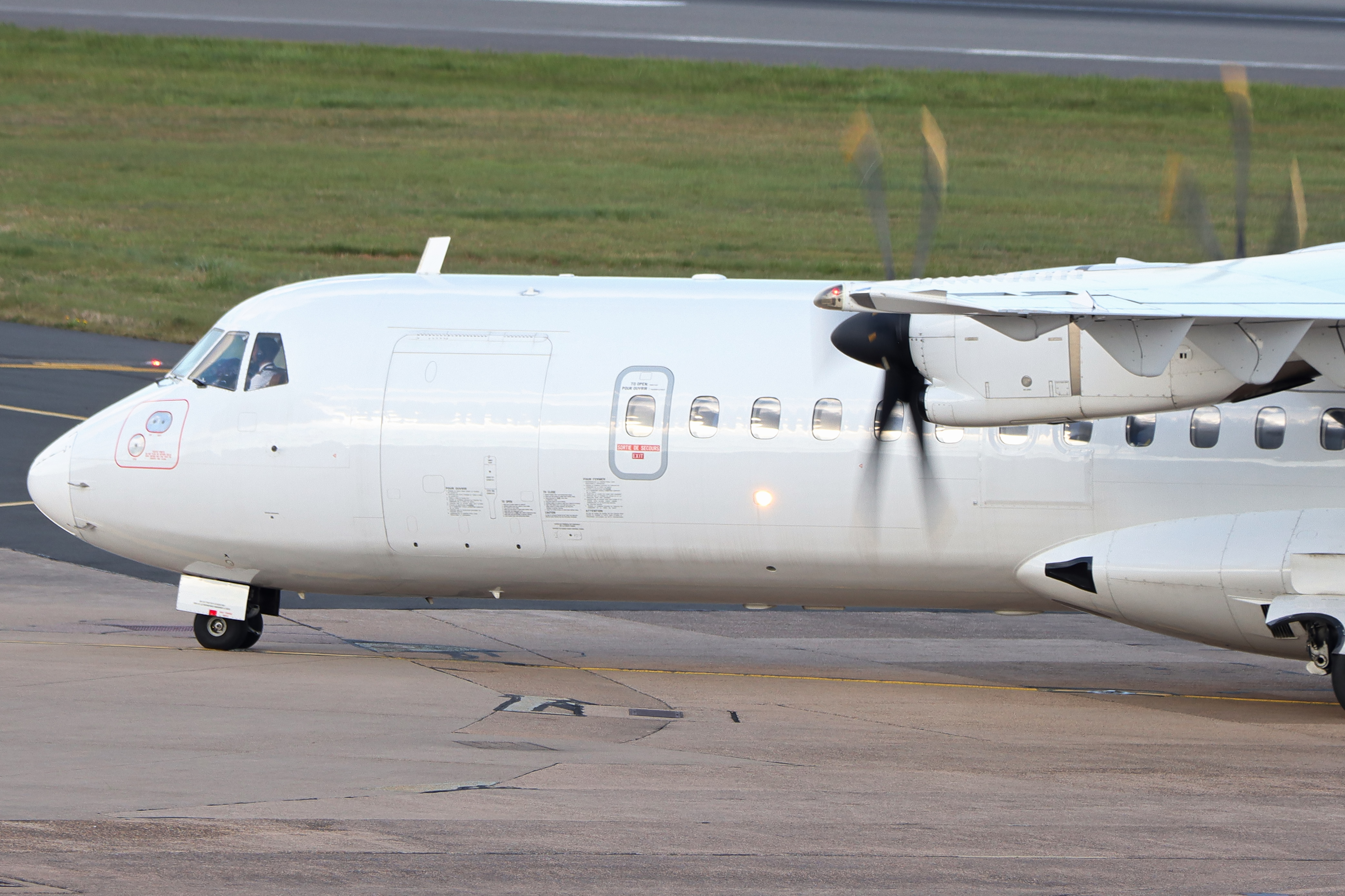 Full size: PRIVATE ATR 72-500 F-HAPL at Birmingham Airport