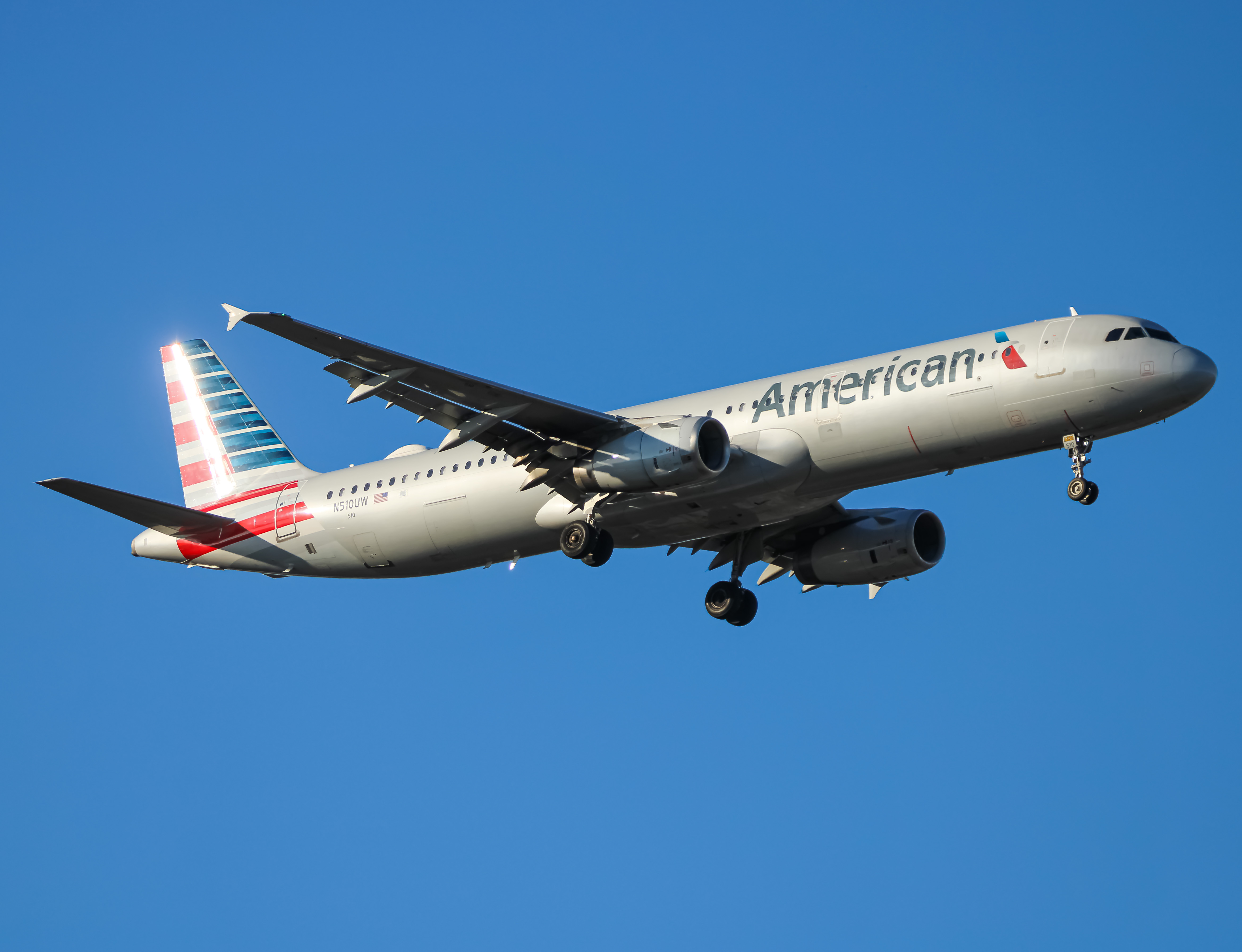 Full size: American Airlines Airbus A321-200 N510UW at Baltimore/Washington International Thurgood Marshall Airport