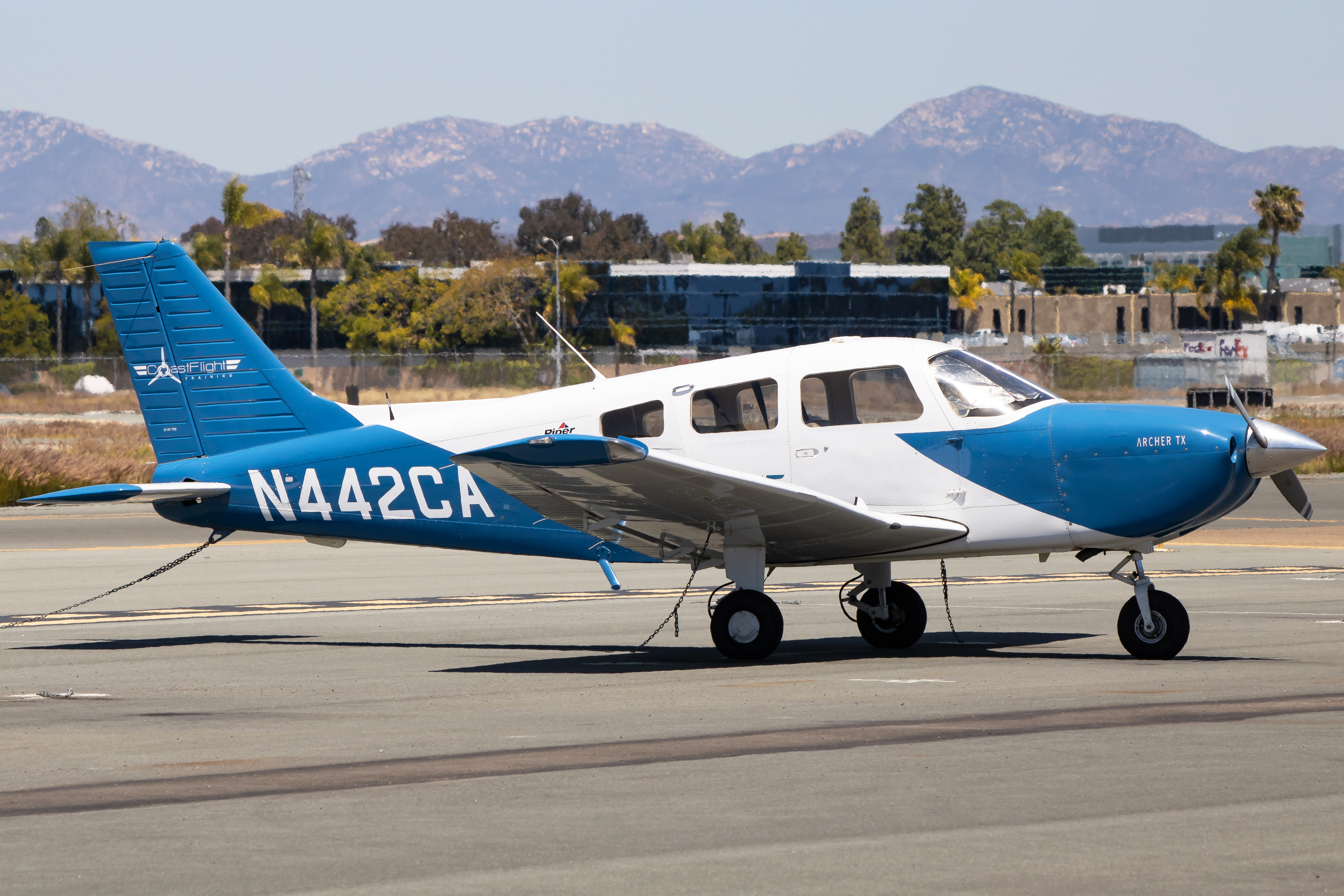 Full size: Coast Flight Training Piper 28 Archer N442CA at Montgomery-Gibbs Executive Airport