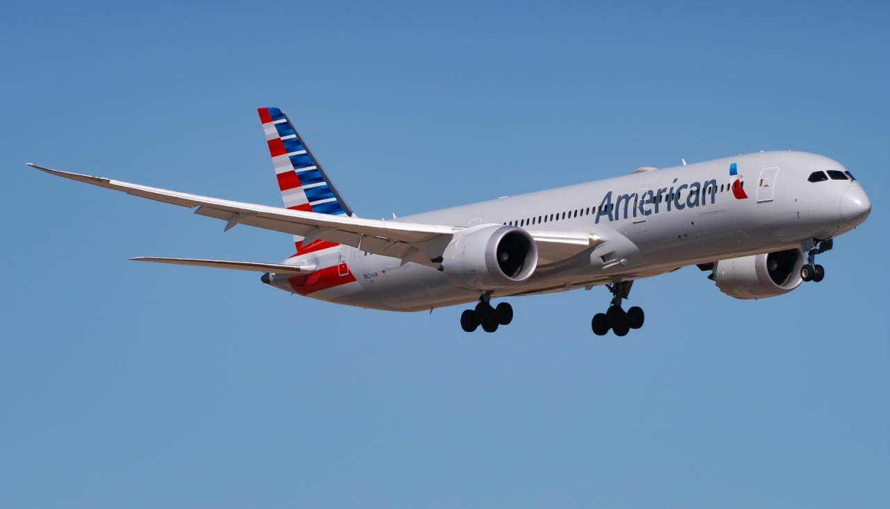 Full size: American Airlines Boeing 787-9 N824AN at Dallas-Fort Worth International Airport