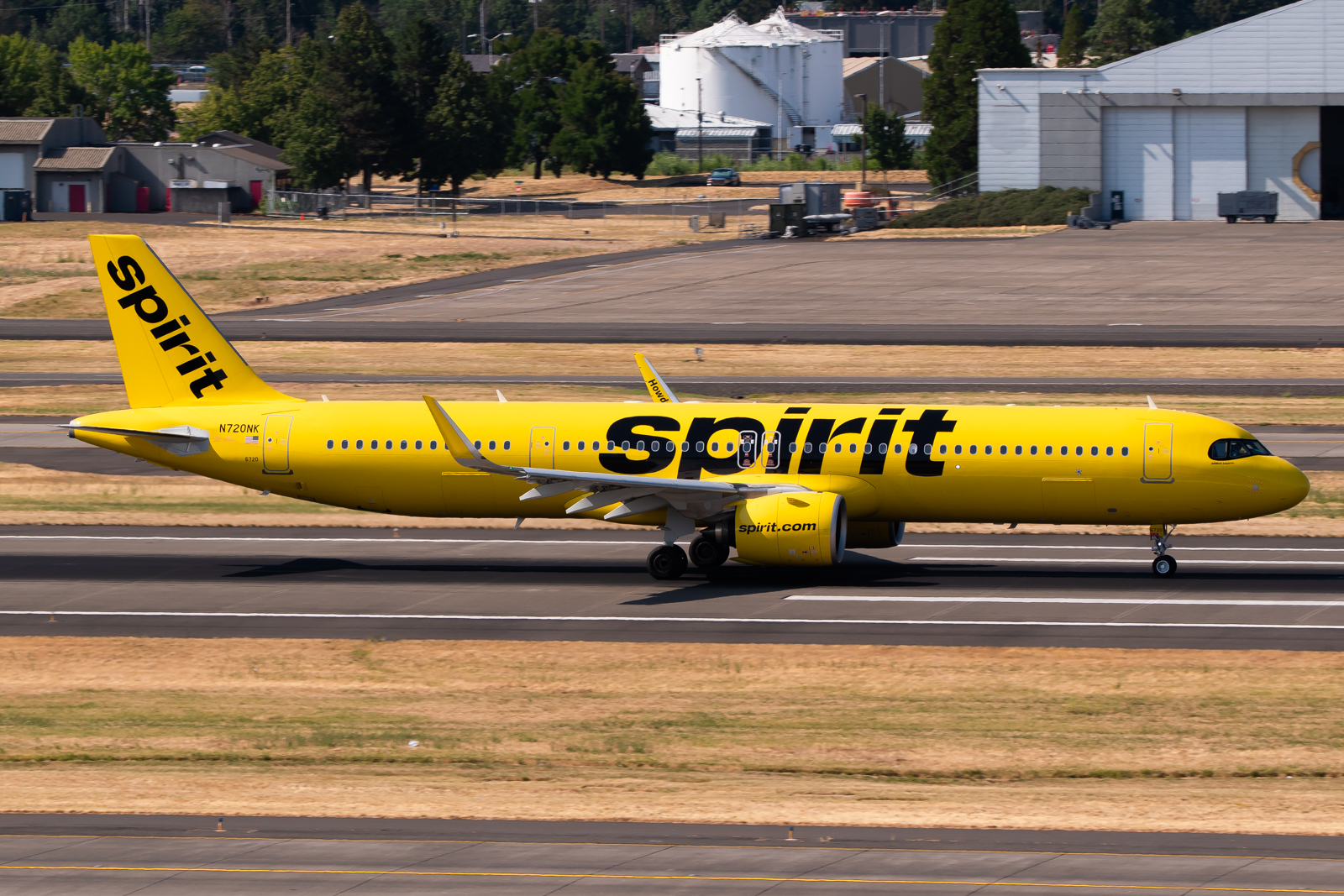 Full size: Spirit Airlines Airbus A321NEO N720NK at Portland International Airport