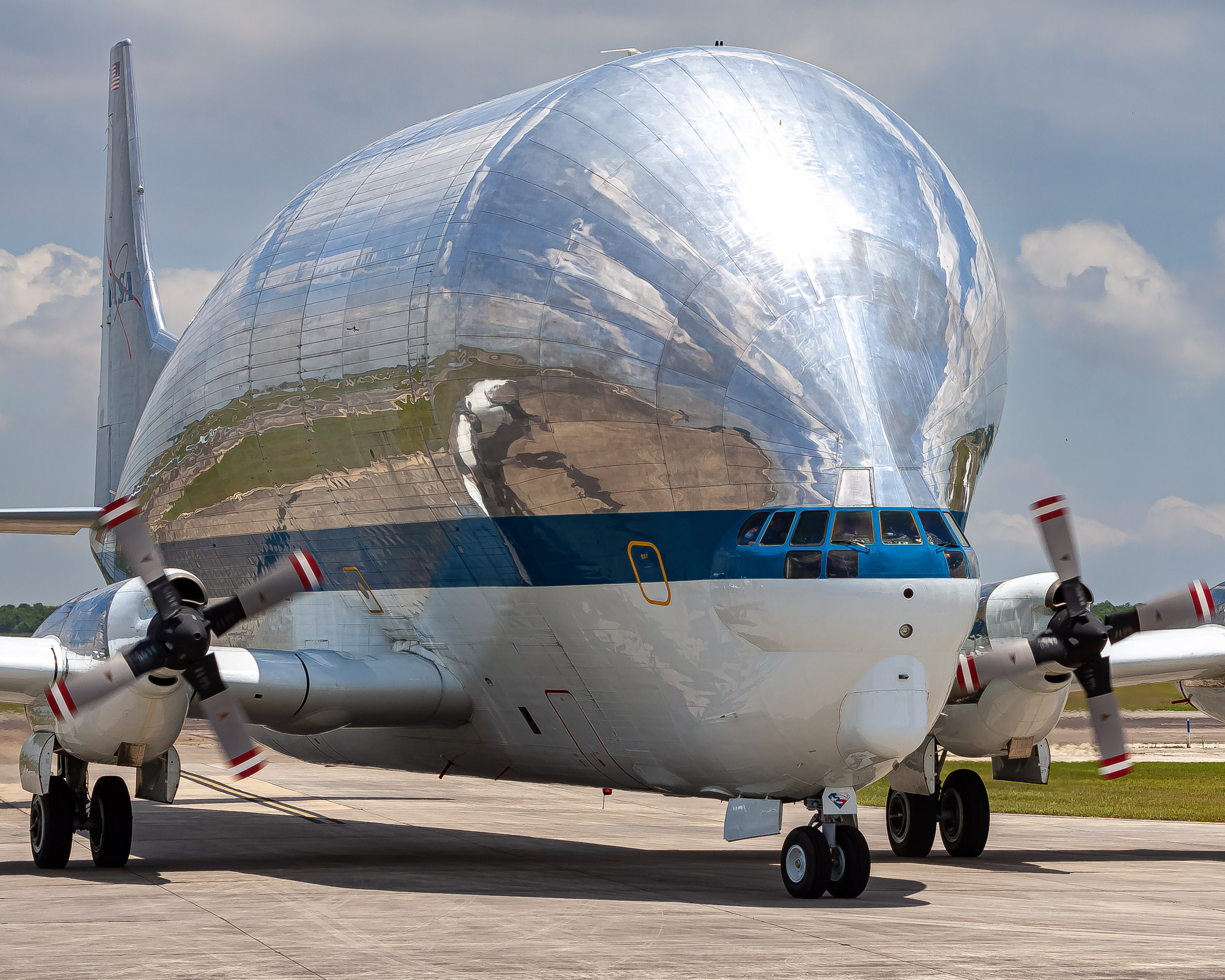 Full size: NASA Boeing B-377 SGT Super Guppy Turbine N941NA at Ellington Airport
