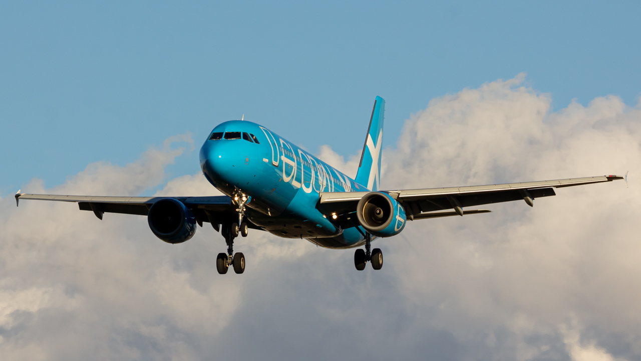 Full size: Global X Airbus A320 N279GX at John Glenn Columbus International Airport