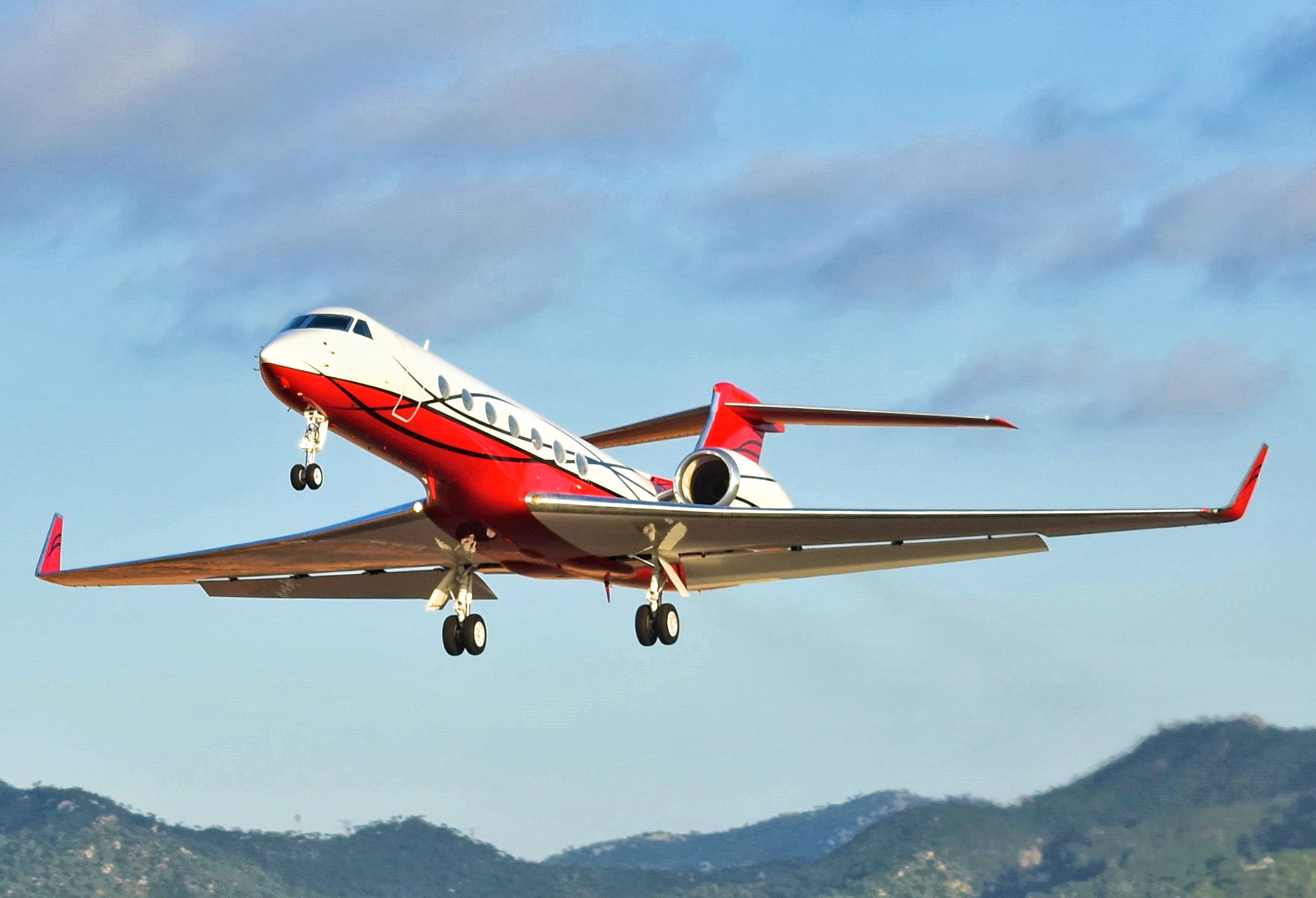 Full size: PRIVATE Gulfstream G550 N885GM at Aeropuerto de Cabo San Lucas Internacional