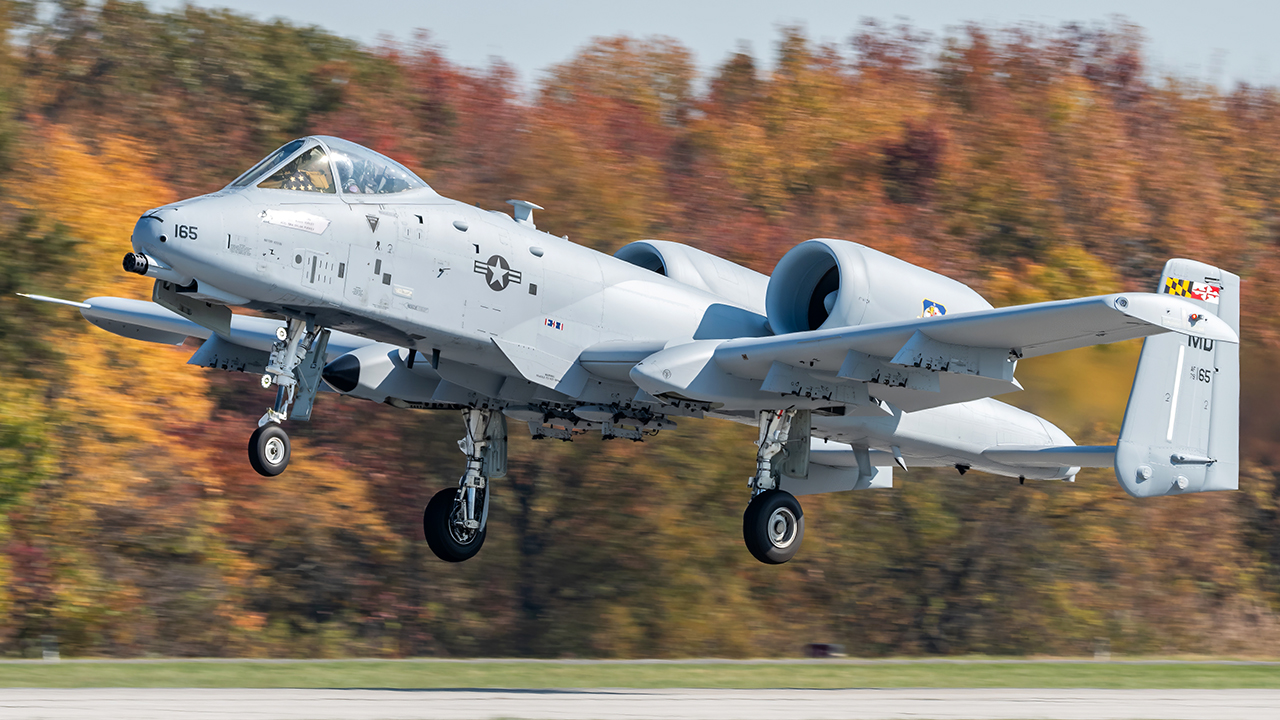 Full size: USAF - United States Air Force Fairchild A-10 Thunderbolt 79-0165 at Martin State Airport