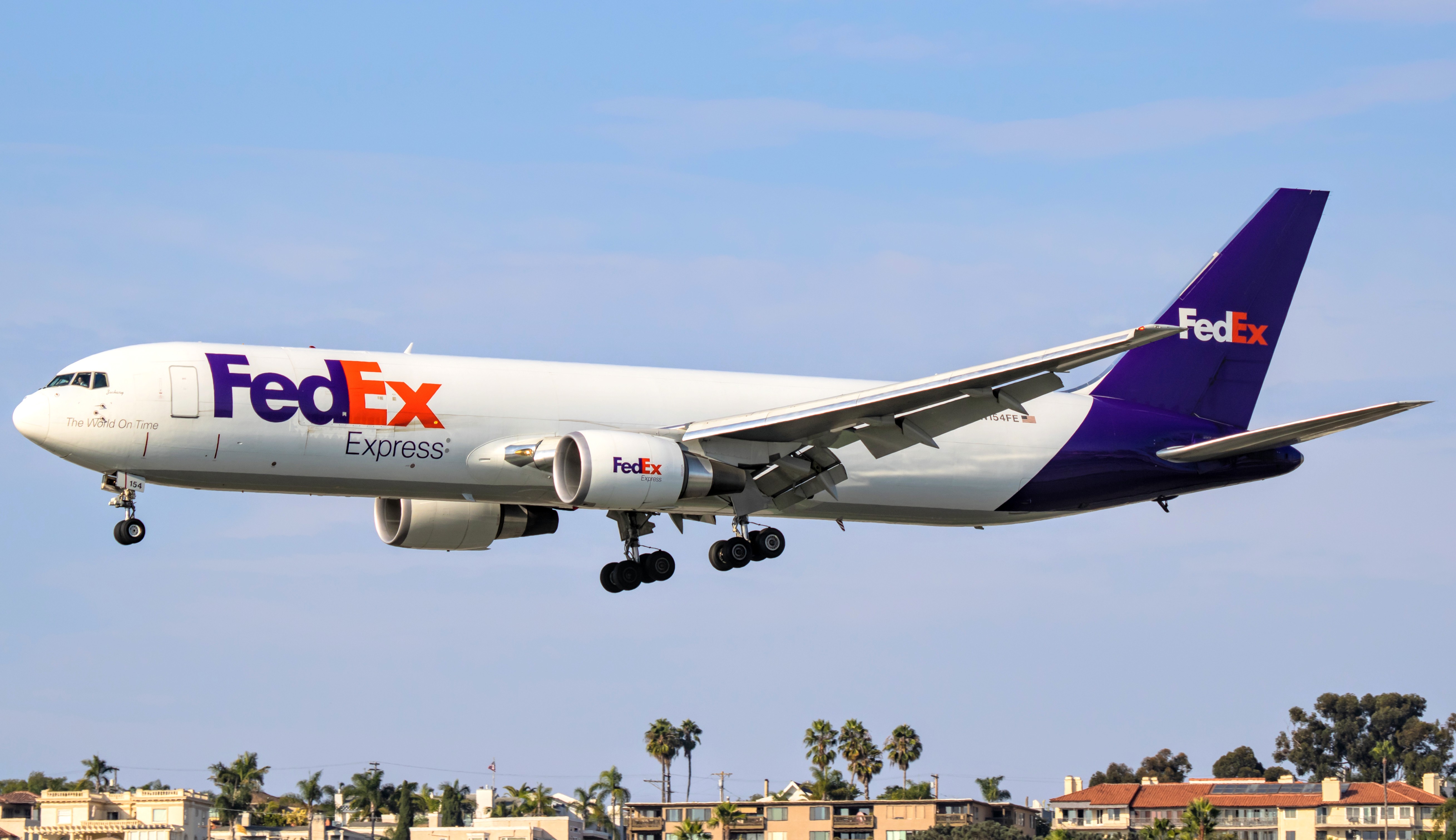 Full size: FedEx Boeing 767-300F N154FE at San Diego International Airport