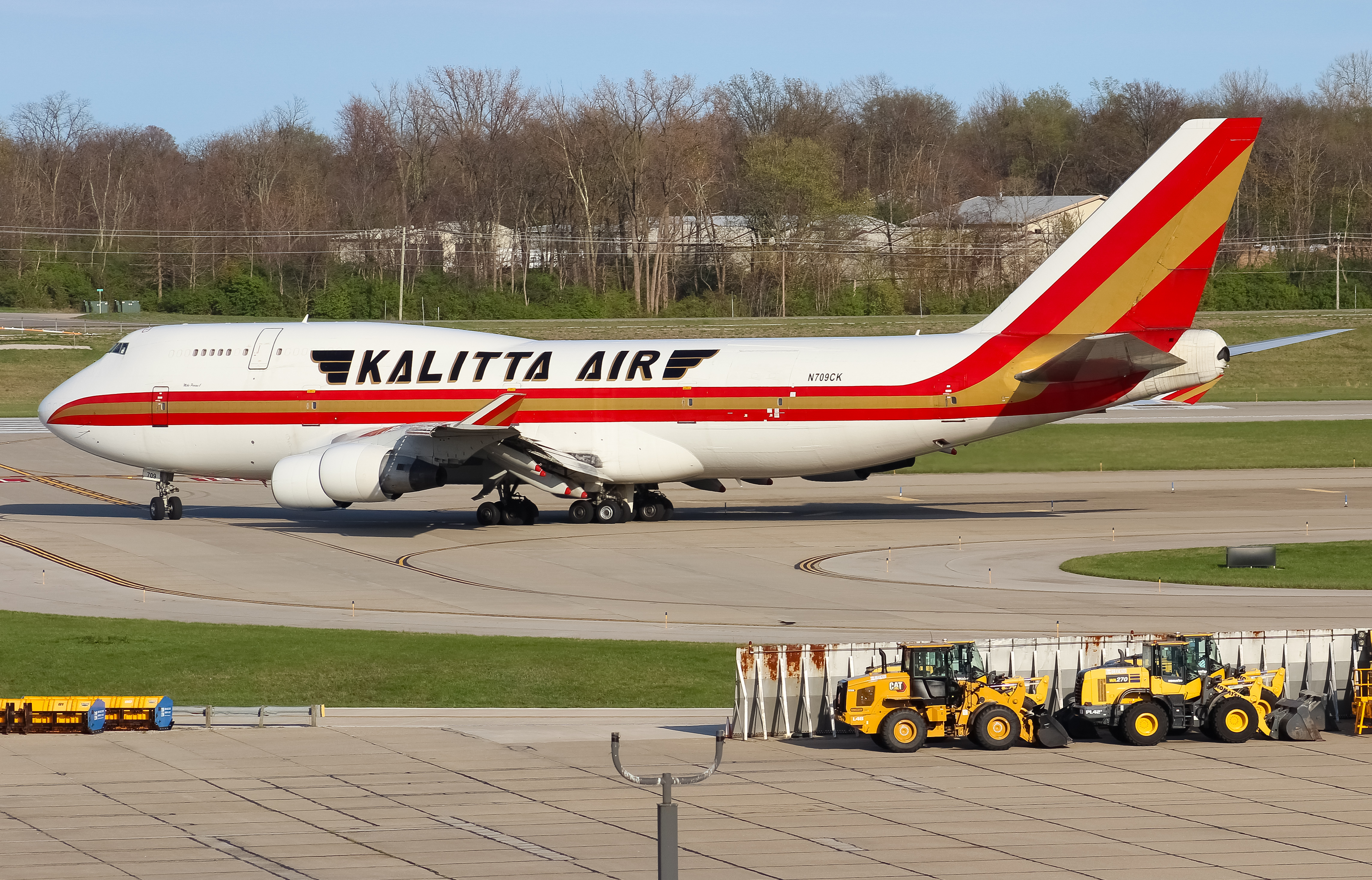 Full size: Kalitta Air Boeing 747-400F N709CK at Cincinnati/Northern Kentucky International Airport
