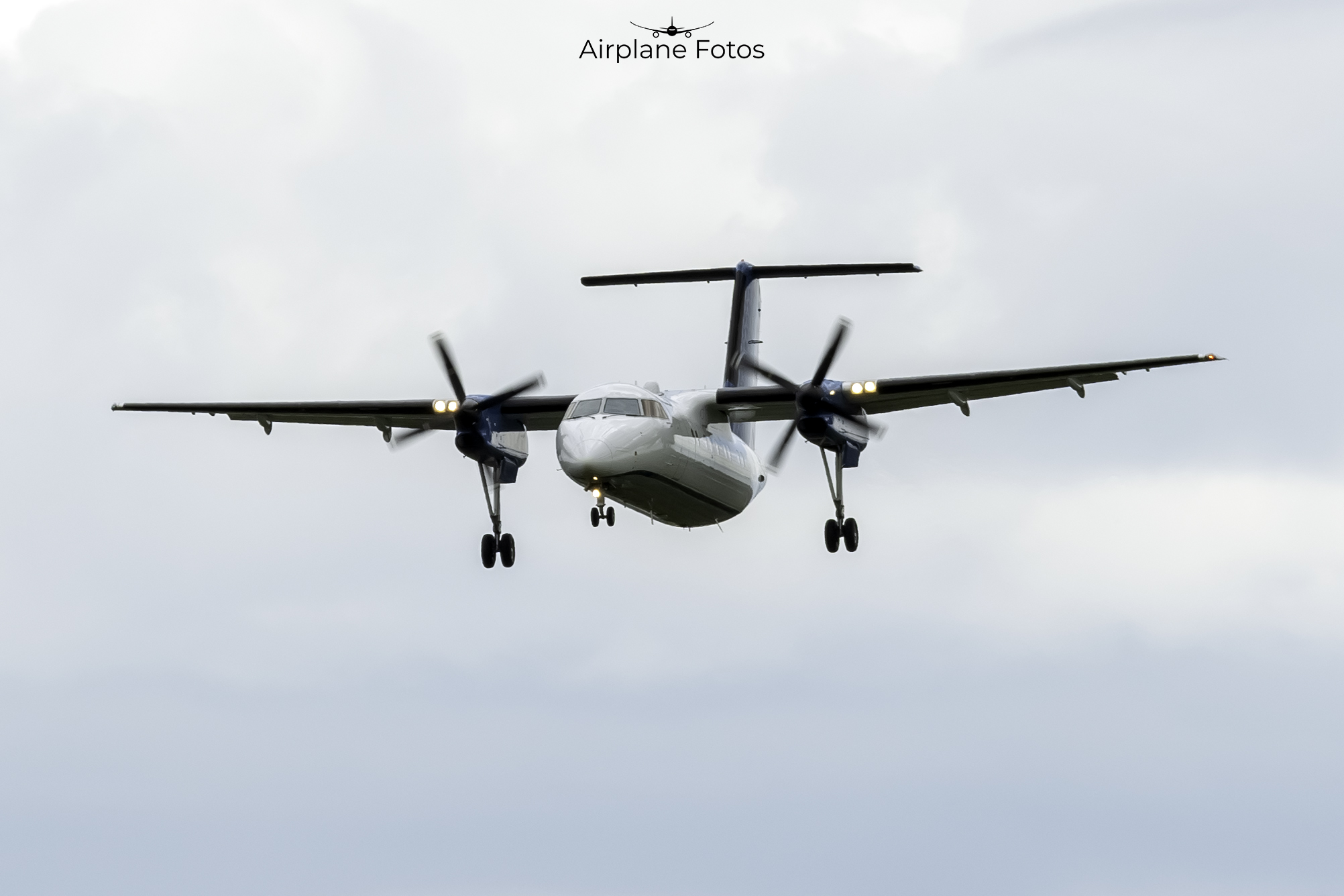 Full size: PRIVATE De Havilland DHC-8 N646CC at Reading Regional Airport/Carl A Spaatz Field