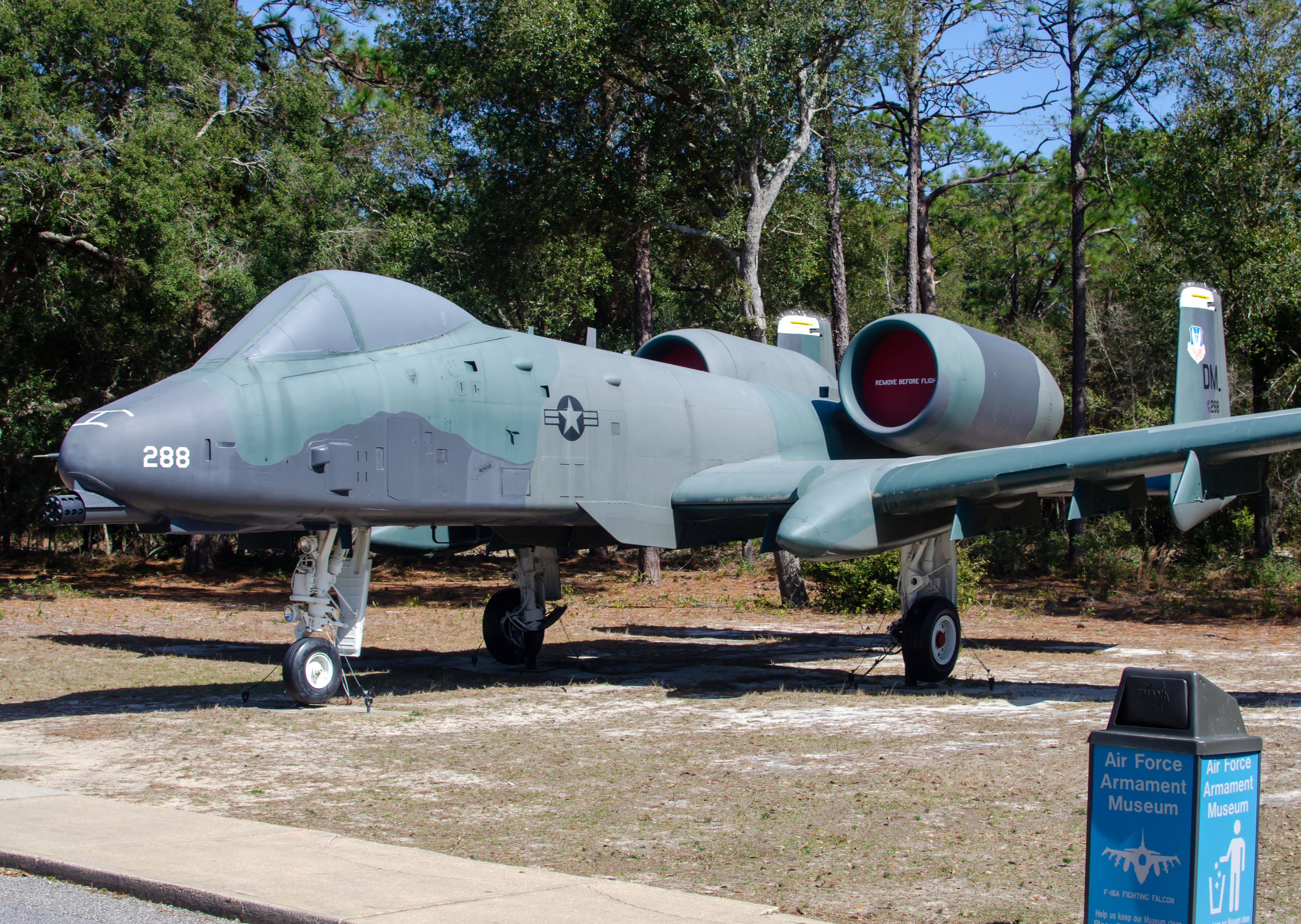 Full size: USAF - United States Air Force Fairchild A-10 Thunderbolt 75288 at Eglin Air Force Base/Destin-Fort Walton Beach Airport