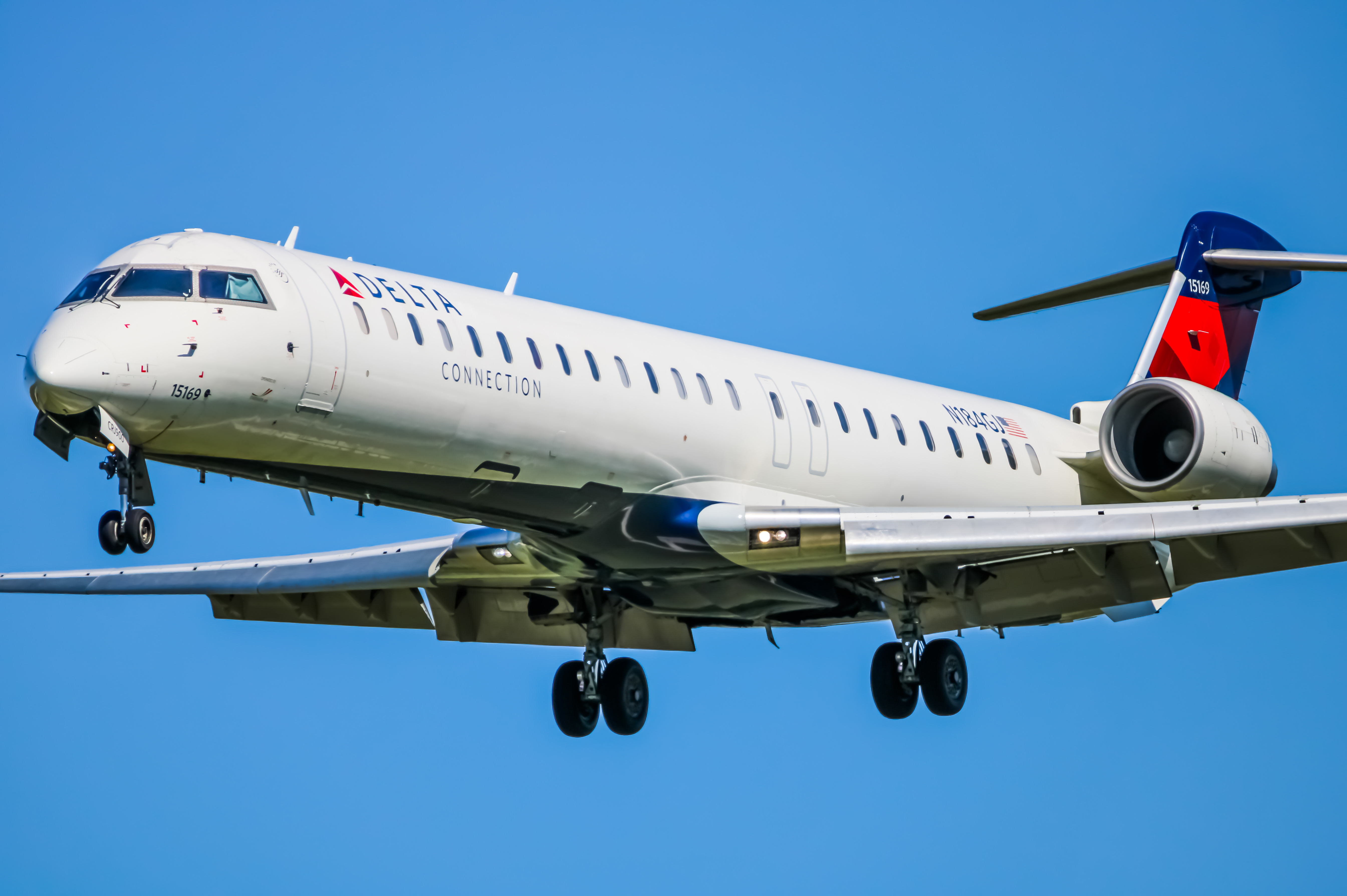 Full size: Delta Connection Mitsubishi CRJ-900 N184GJ at Baltimore/Washington International Thurgood Marshall Airport