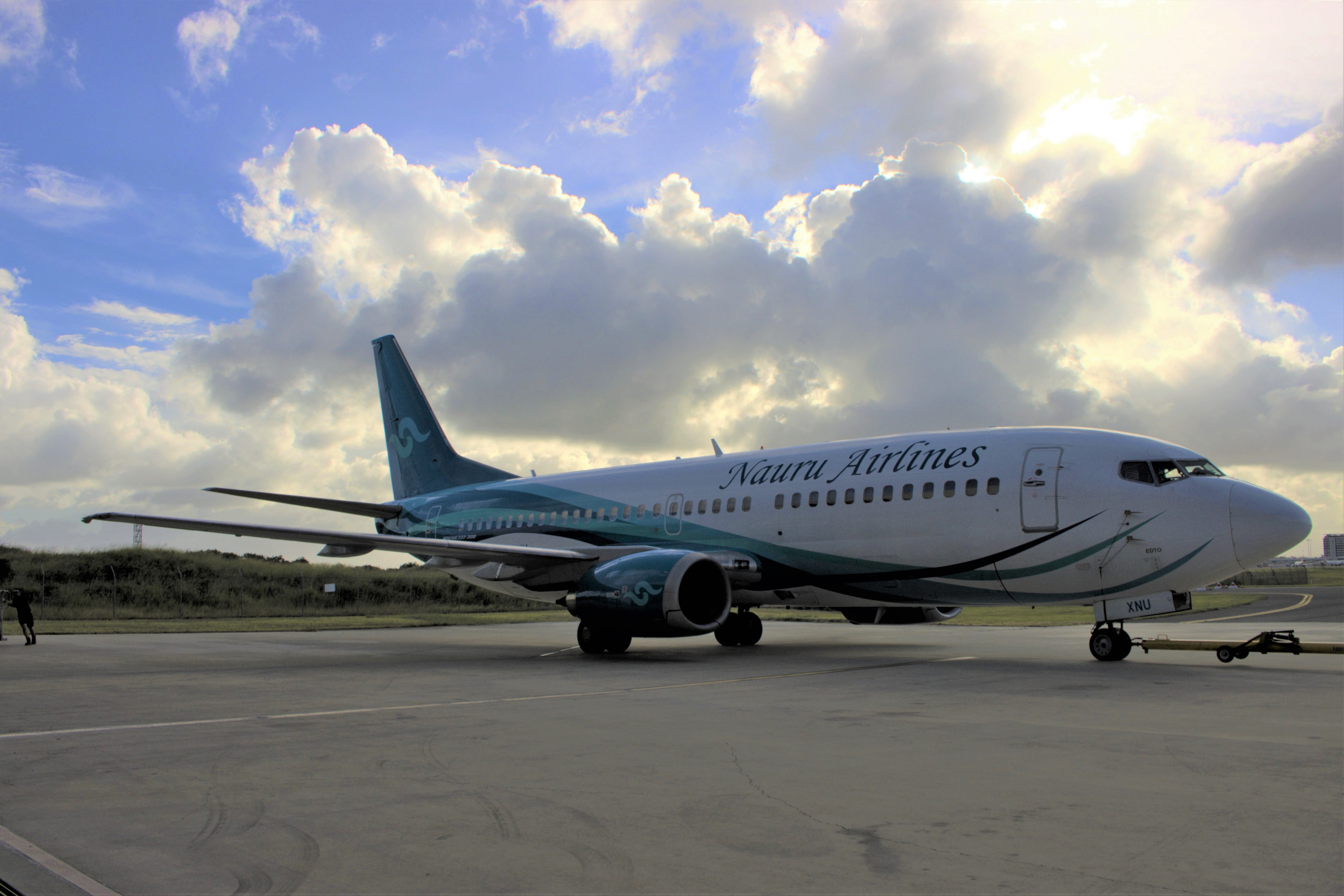 Full size: Nauru Airlines Boeing 737-300 VH-XNU at Brisbane Airport