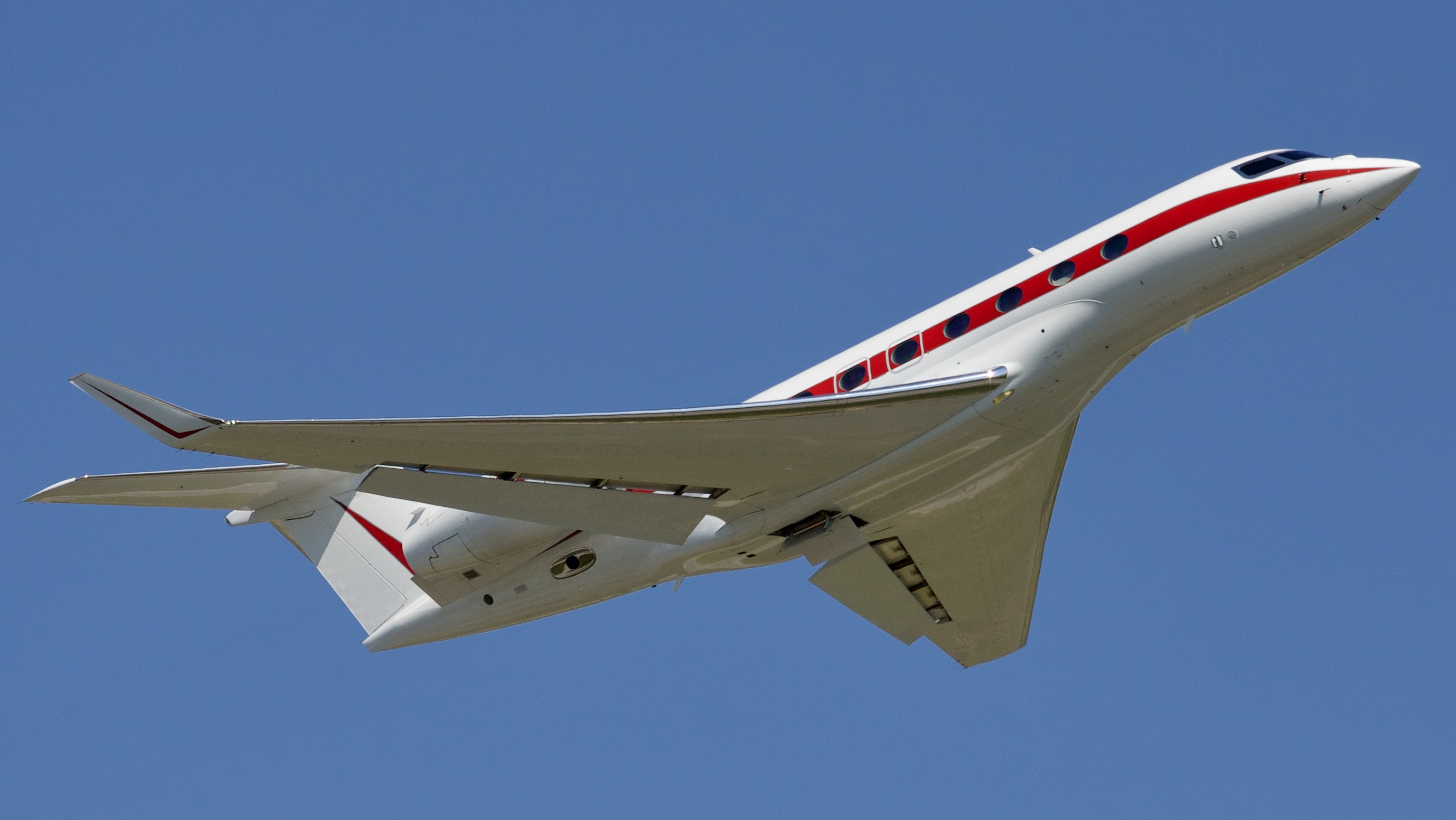 Full size: PRIVATE Gulfstream G650 N922H at Rickenbacker International Airport