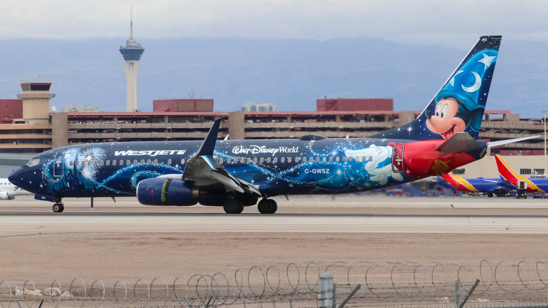 Full size: WestJet Boeing 737-800 C-GWSZ at Harry Reid International Airport