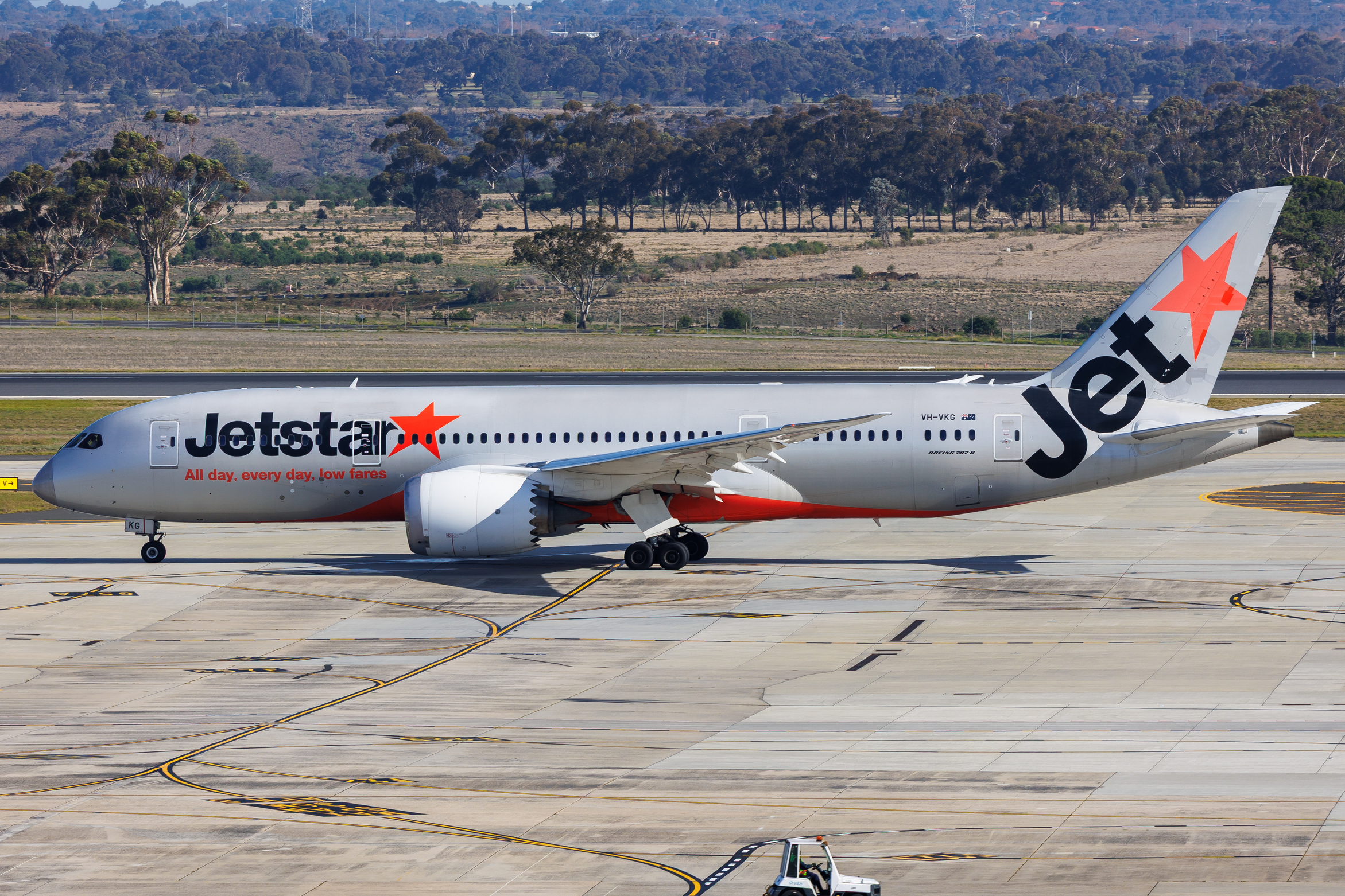 Full size: Jetstar Airways Boeing 787-8 VH-VKG at Melbourne Airport