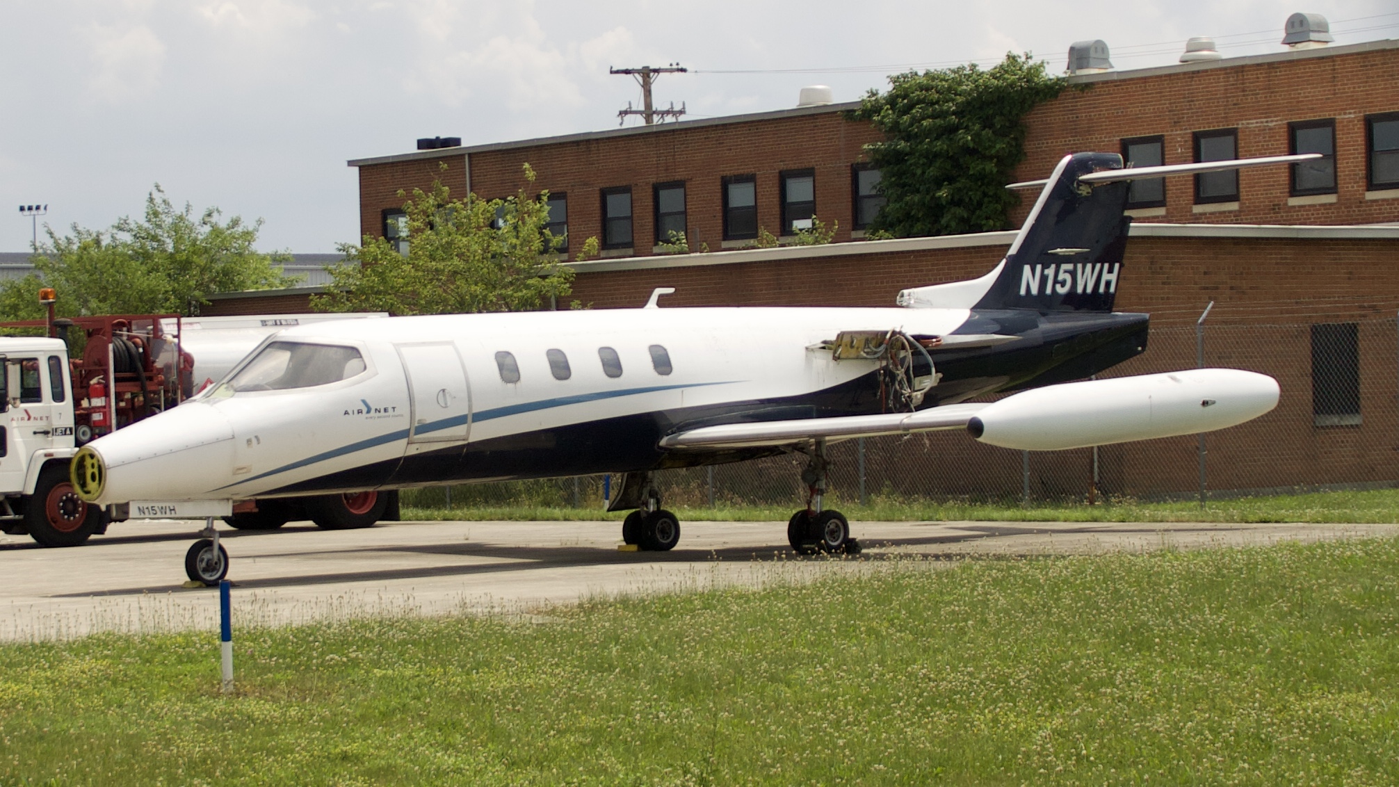 Full size: AirNet Systems Learjet 35A N15WH at Rickenbacker International Airport