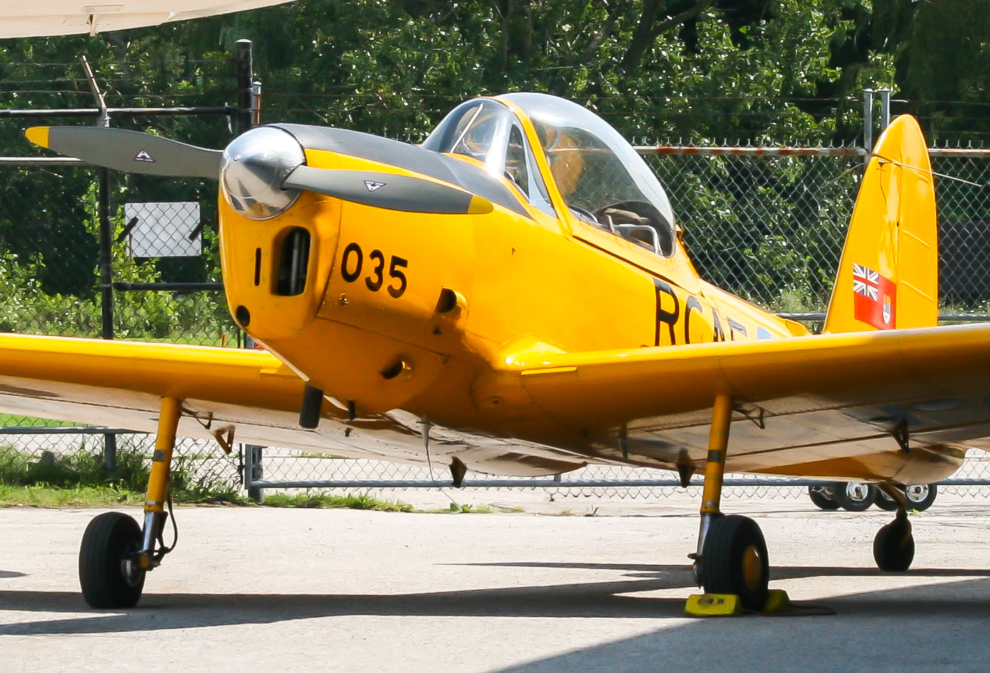 Full size: Canadian Warplane Heritage Museum  De Havilland Canada DHC-1 Chipmunk  C-FPOW at Hamilton John C. Munro International Airport