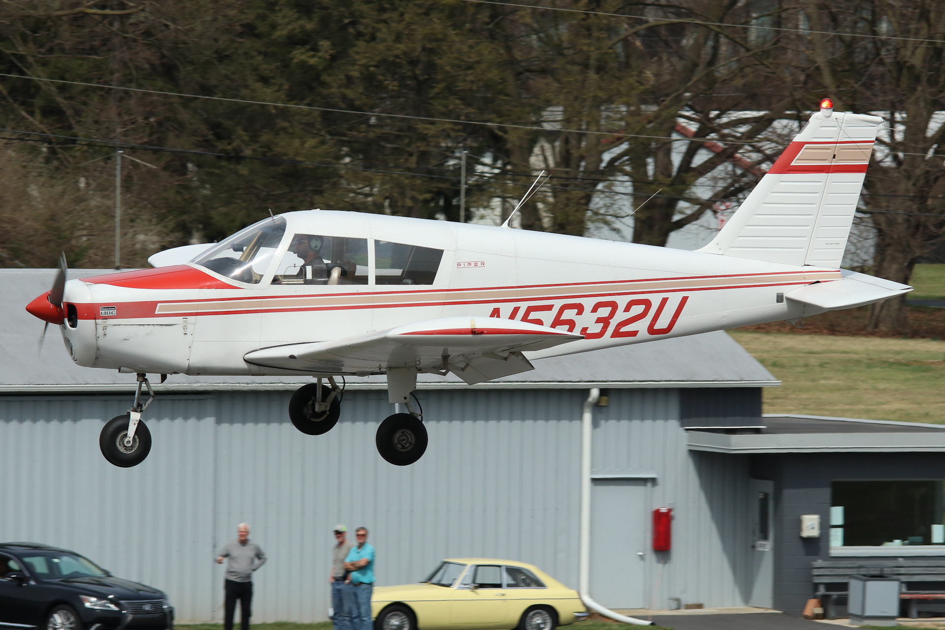 Full size: PRIVATE Piper 28 Cherokee N5632U at Carlisle Airport