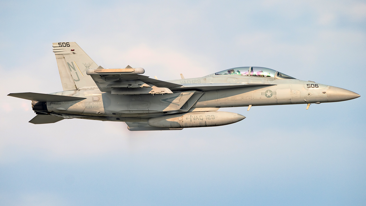 Full size: USN - United States Navy Boeing EA-18G Growler 168773 at Wittman Regional Airport