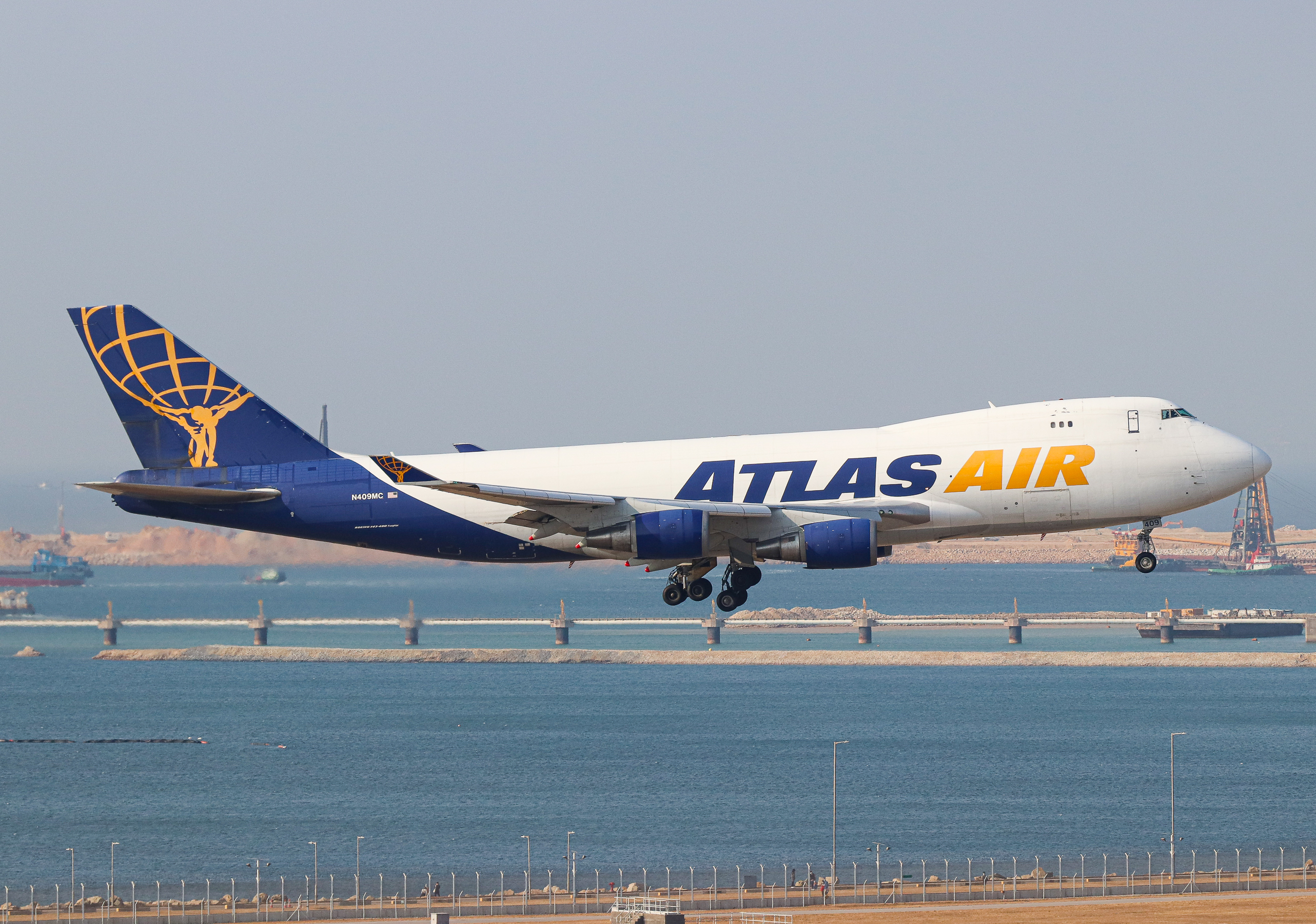 Full size: Atlas Air  Boeing 747-400F N409MC at Hong Kong International Airport