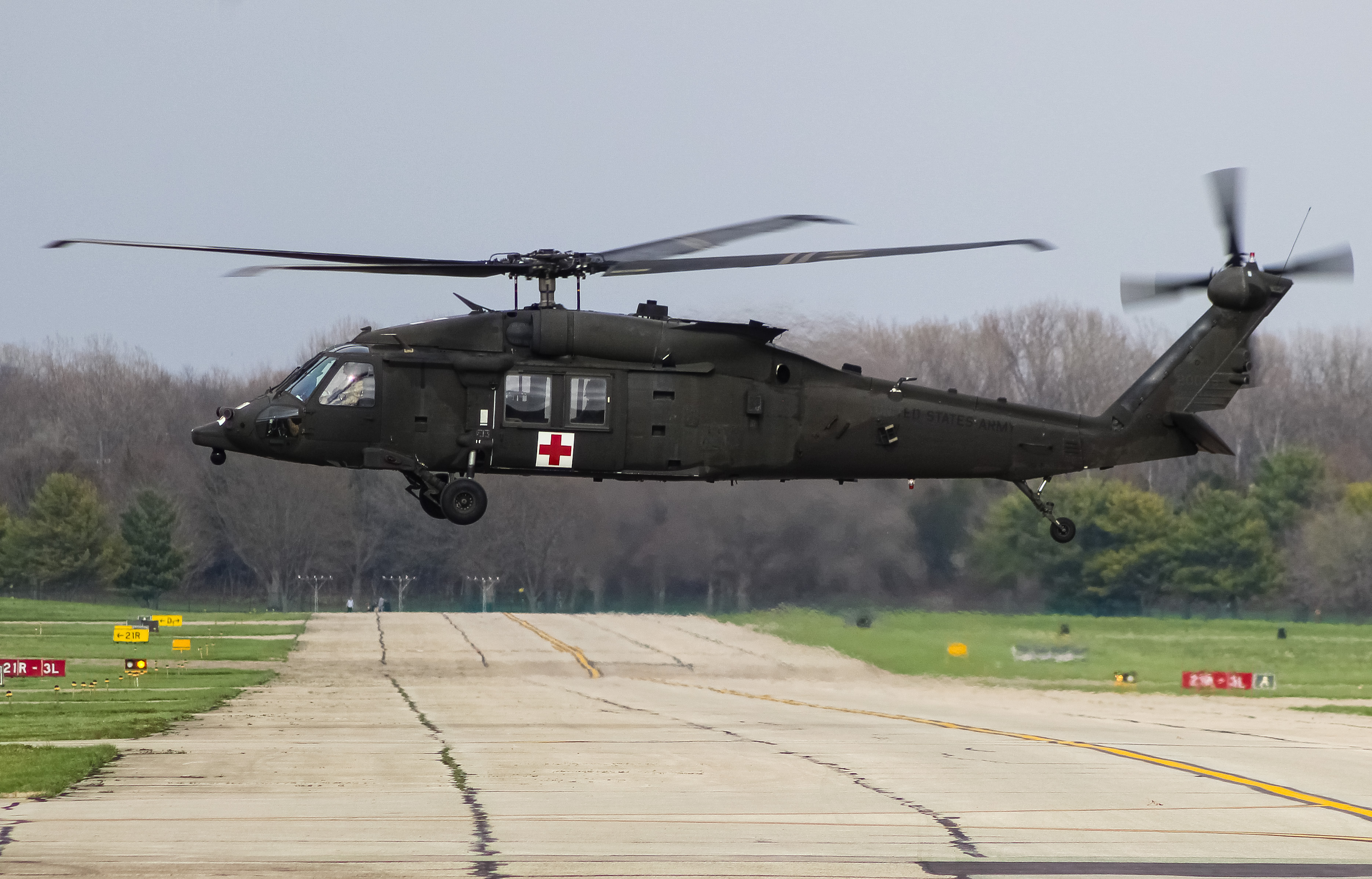 Full size: USA- United States Army  UH-60 Blackhawk 07-20039 at Cincinnati Municipal Airport/Lunken Field