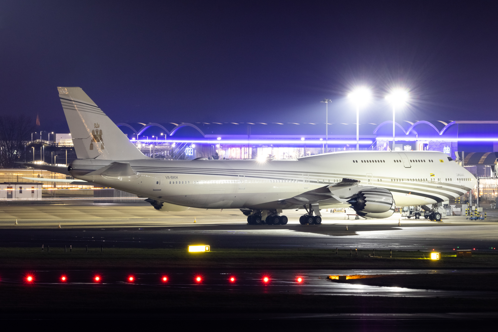 Full size: Royal Brunei Airlines Boeing 747-8i VH-BKH at London Heathrow International Airport