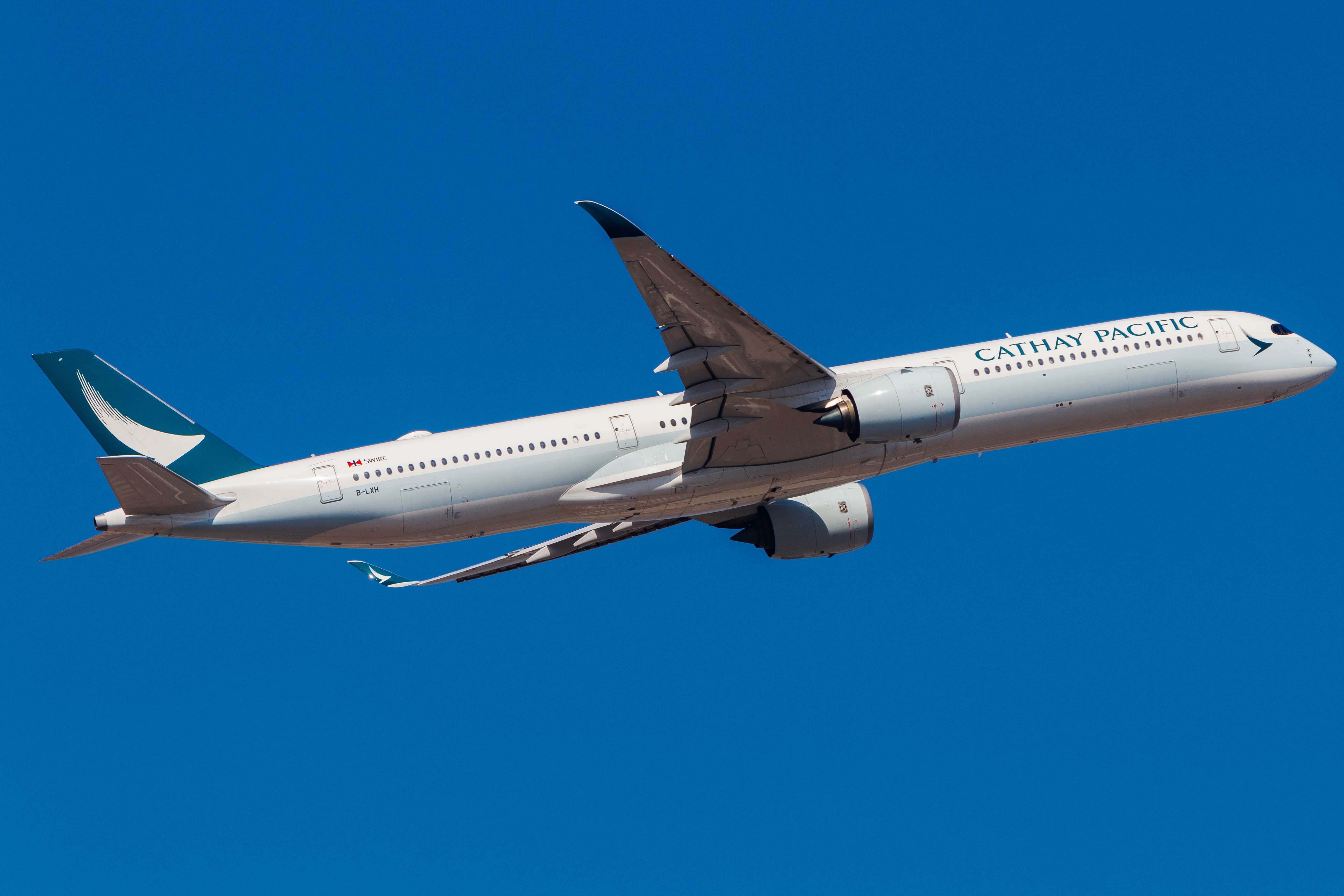 Full size: Cathay Pacific Airbus A350-1000 B-LXH at Hong Kong International Airport