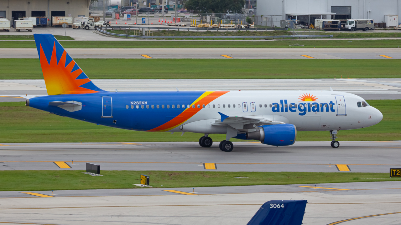 Full size: Allegiant Air Airbus A320 N282NV at Fort Lauderdale/Hollywood International Airport