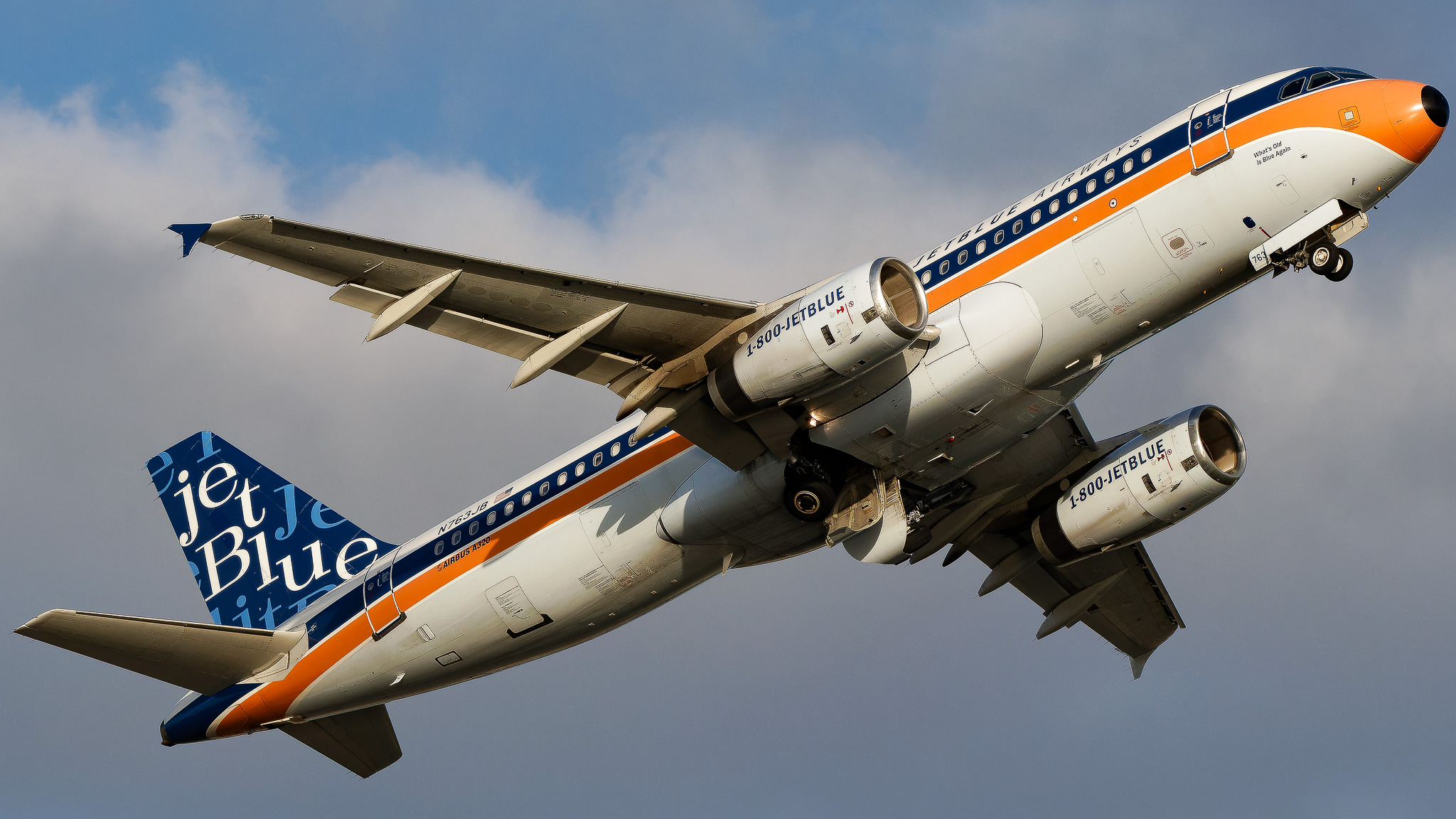 Full size: JetBlue Airways Airbus A320-200 N763JB at Southwest Florida International Airport