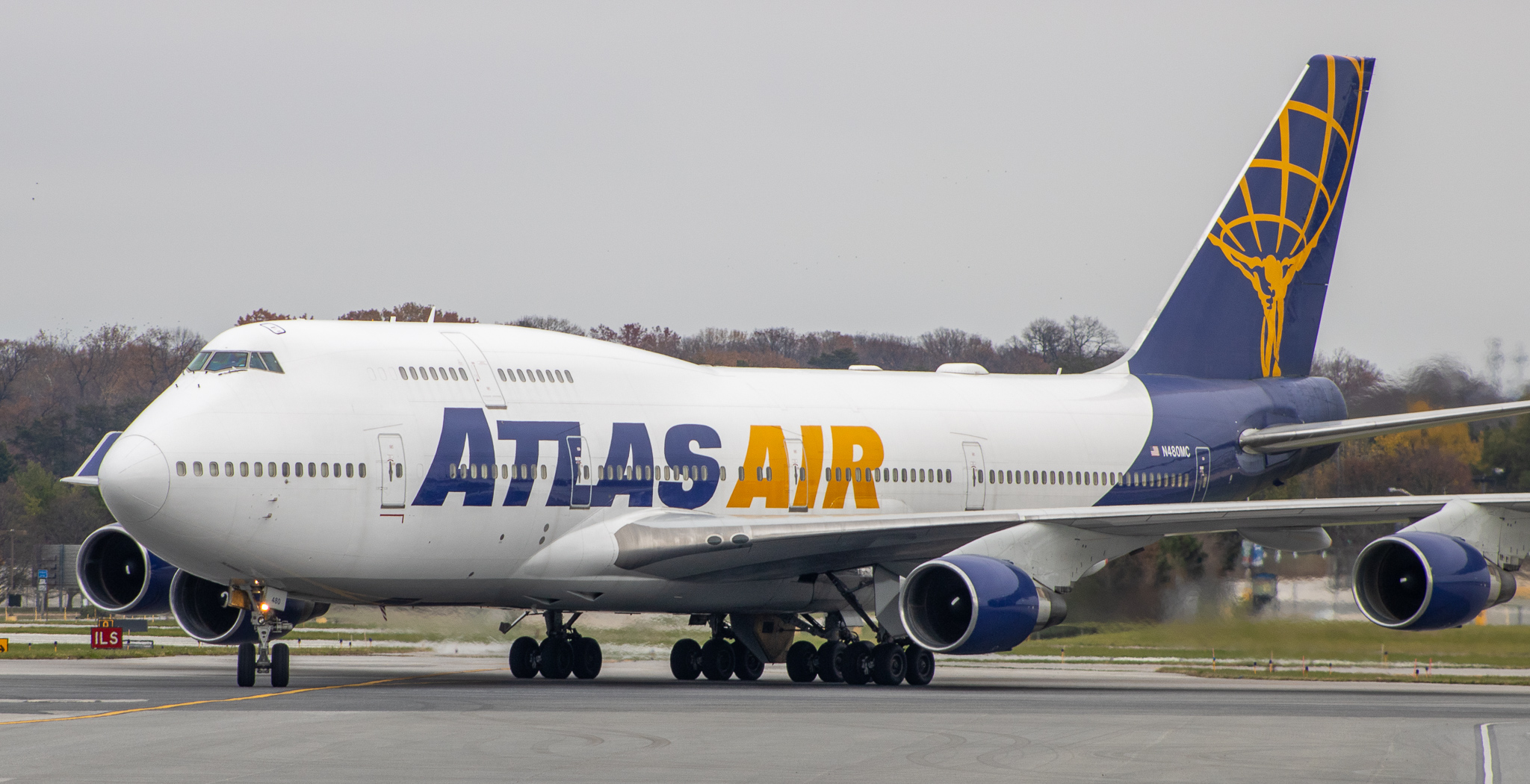 Full size: Atlas Air Boeing 747-400 N480MC at Baltimore/Washington International Thurgood Marshall Airport