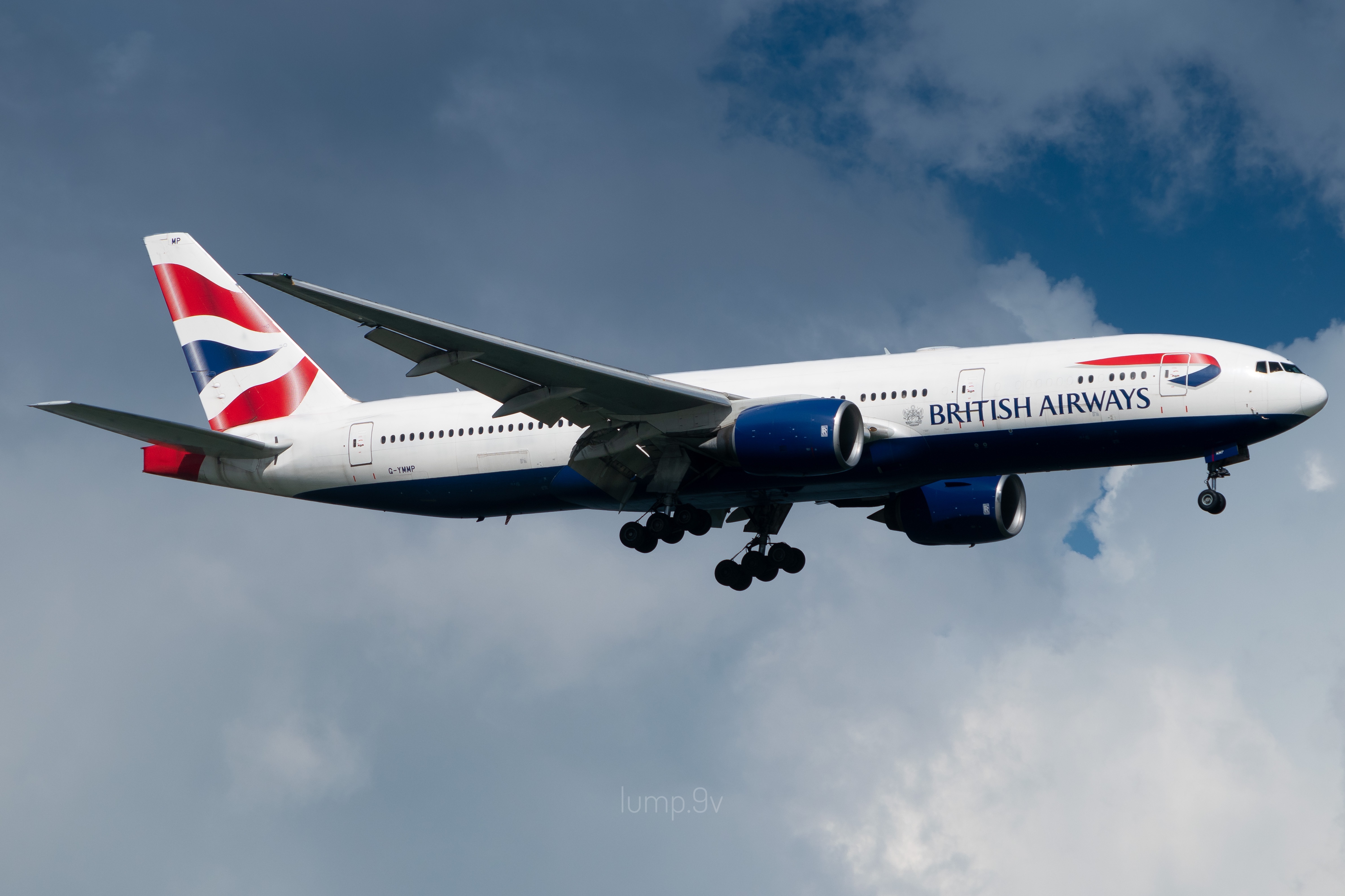 Full size: British Airways Boeing 777-200ER G-YMMP at Singapore-Changi Airport