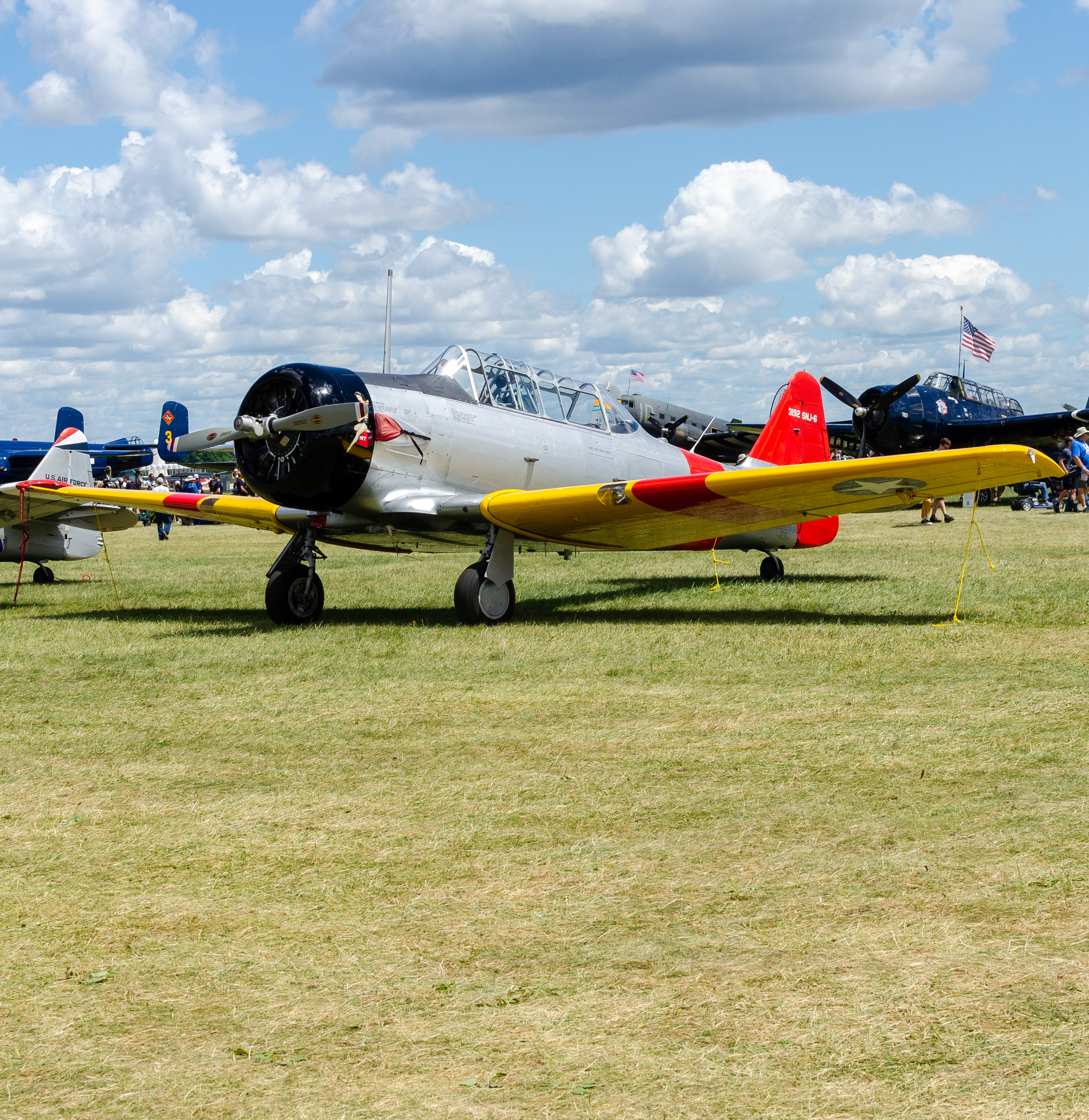 Full size: PRIVATE North American T-6 Texan N7976A at Wittman Regional Airport