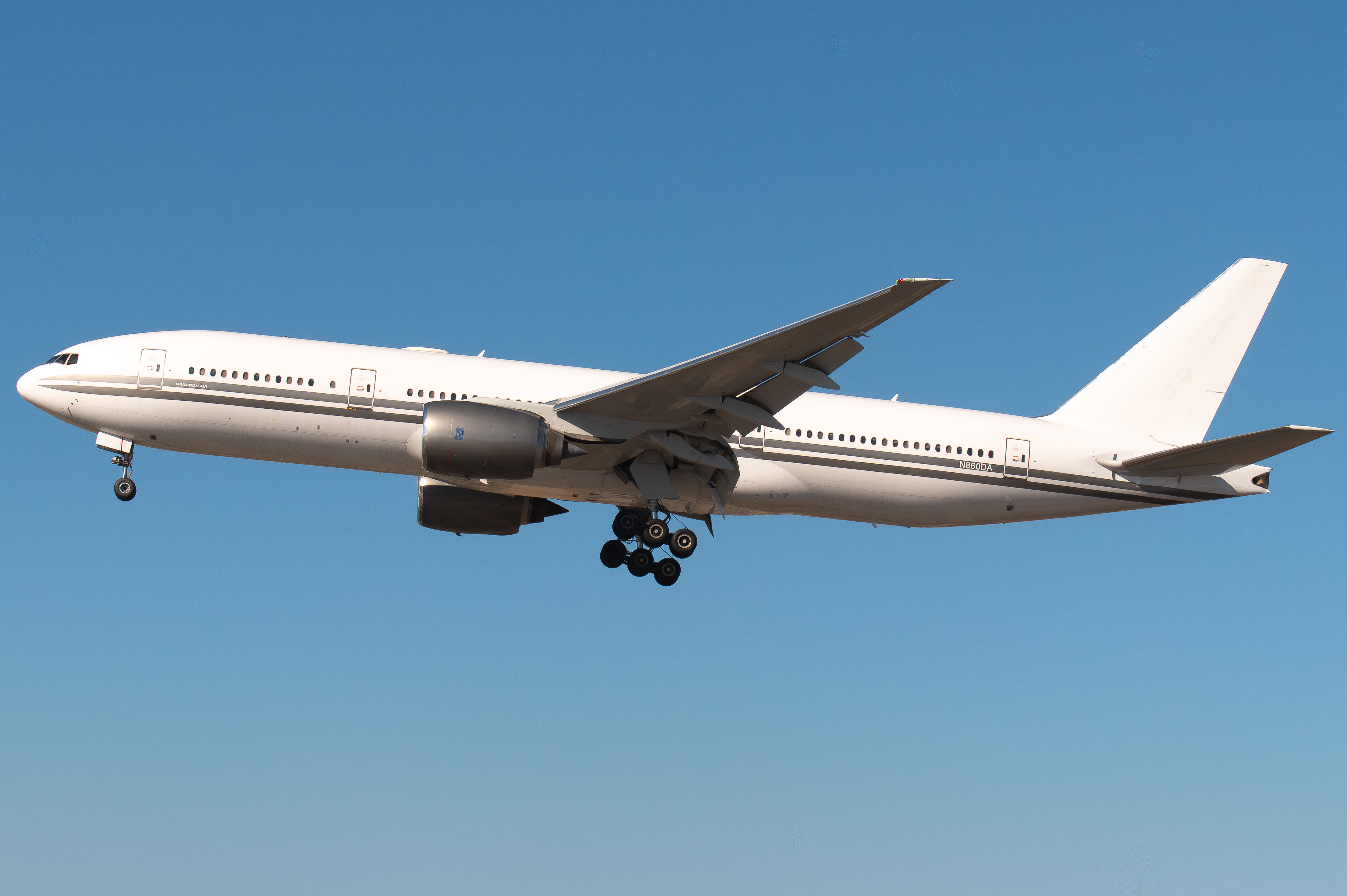 Full size: Gridiron Air Boeing 777-200 N860DA at Los Angeles International Airport