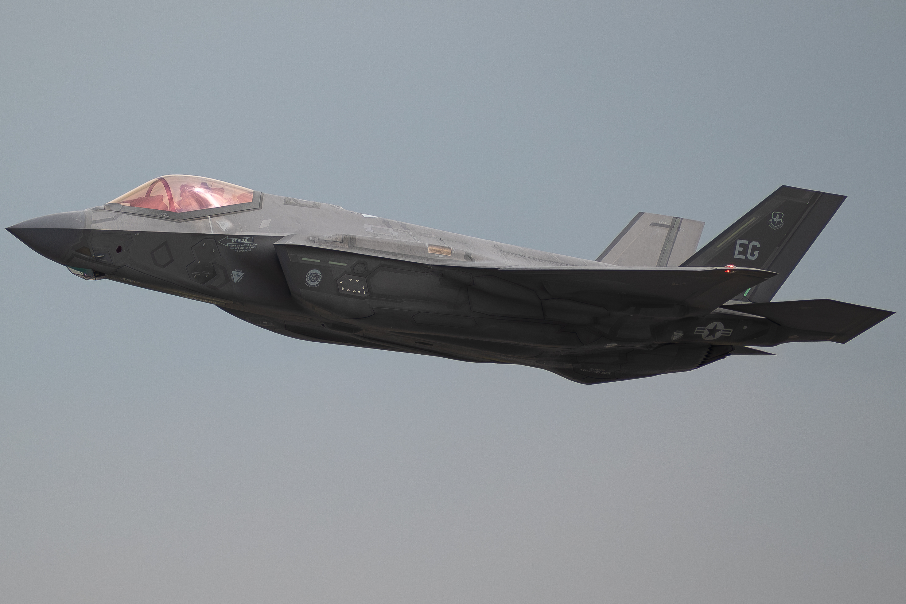 Full size: USAF - United States Air Force Lockheed Martin F-35 Lightning 14-5089 at Rickenbacker International Airport