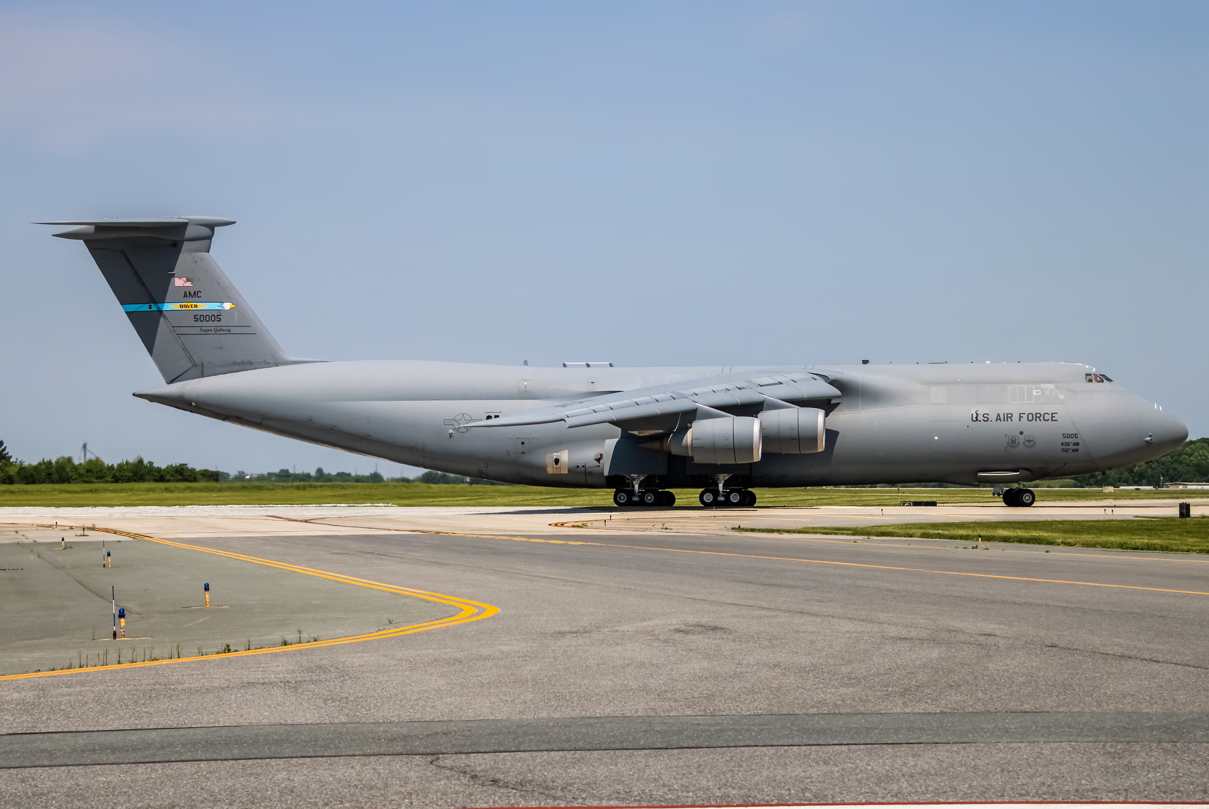 Full size: USAF - United States Air Force C-5M Super Galaxy 85-0005 at Dover Air Force Base