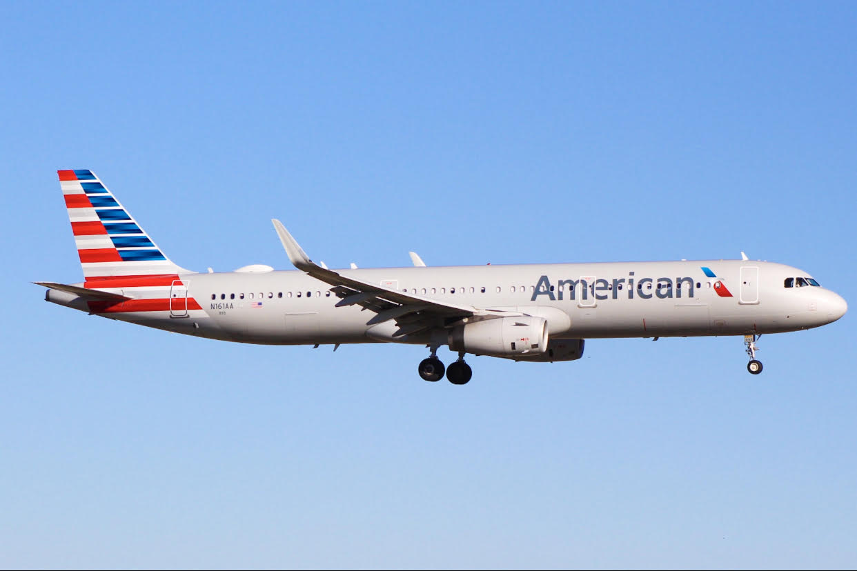 Full size: American Airlines Airbus A321-200 N161AA at Austin-Bergstrom International Airport