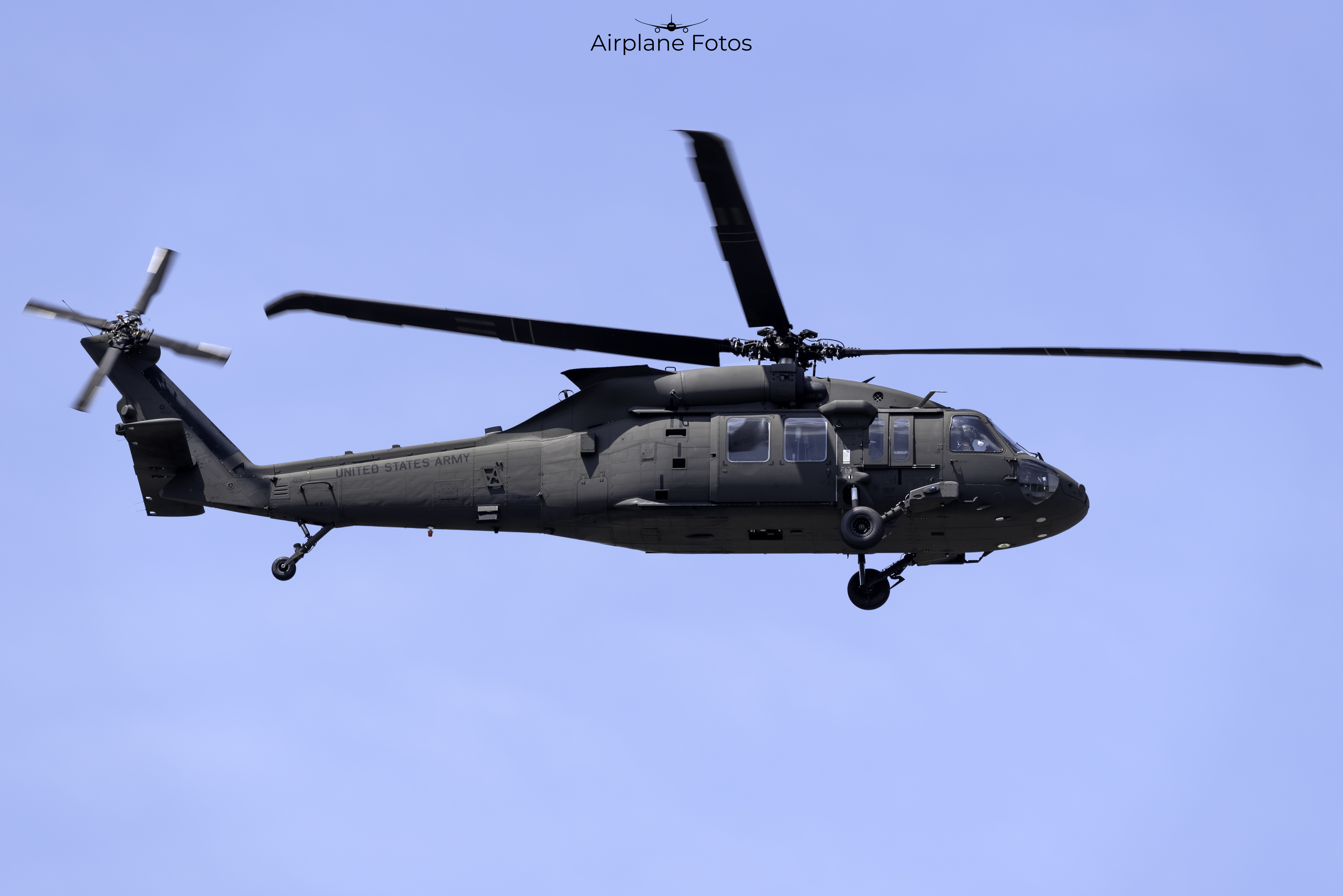 Full size: United States Army UH-60A 16-20906 at Lancaster Airport