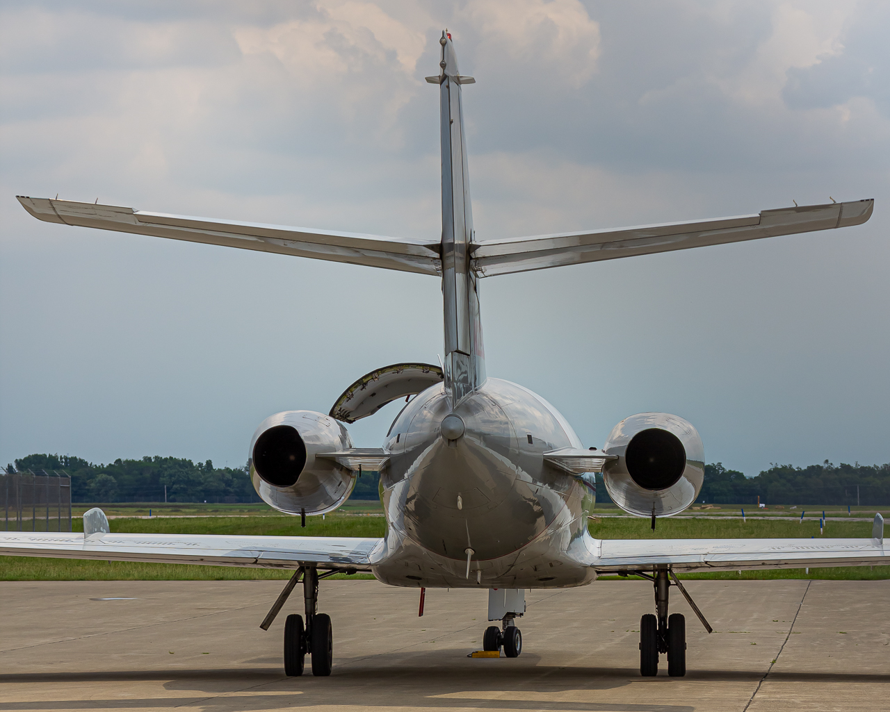 Full size: Kalitta Charters Dassault Falcon 20 N229CK at Rickenbacker International Airport