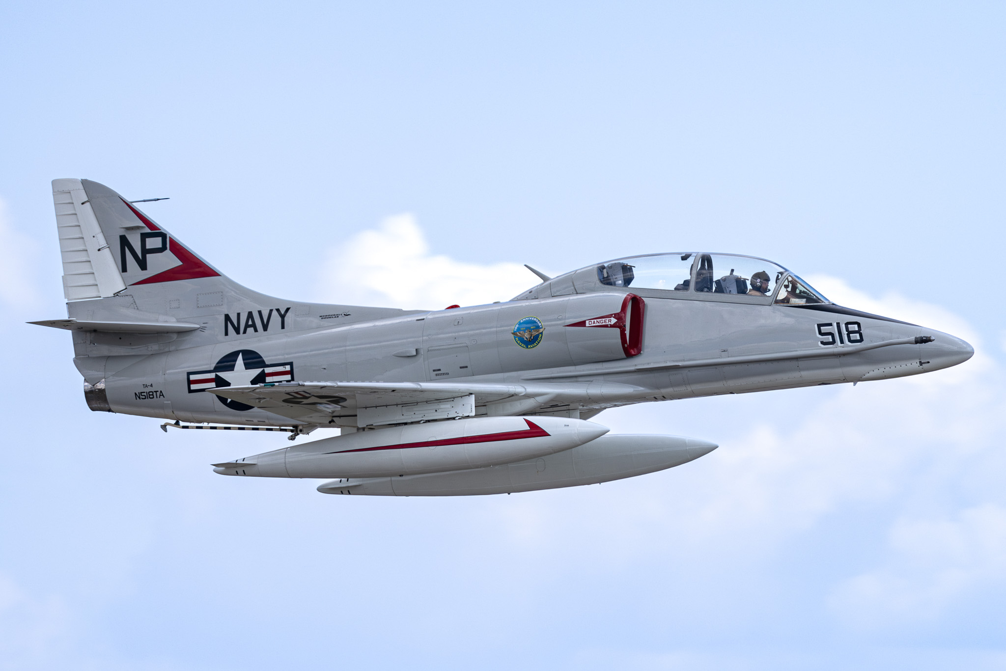 Full size: PRIVATE Douglas A-4 Skyhawk N518TA at Ellington Airport