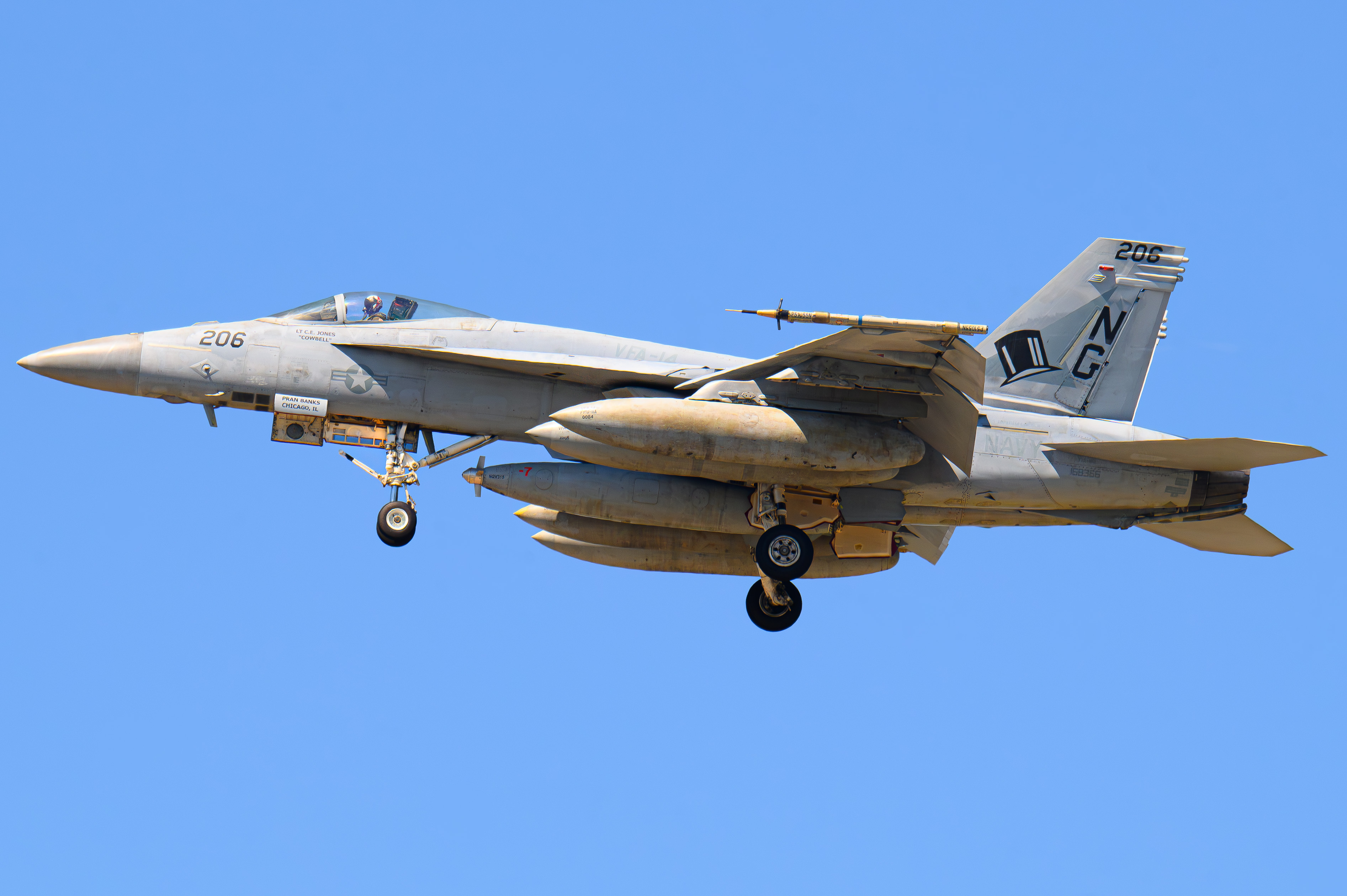 Full size: USN - United States Navy Boeing F/A-18E/F Super Hornet 168366 at North Island NAS