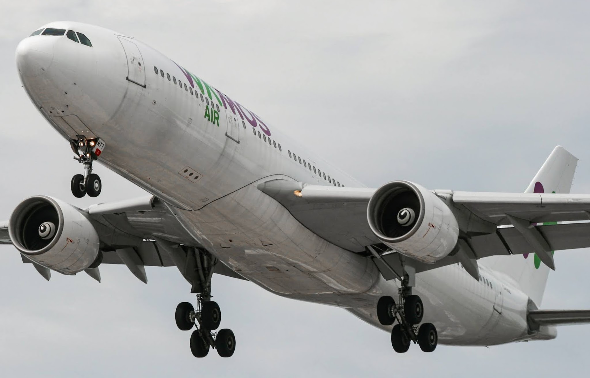 Full size: Wamos Air Airbus A330-200 EC-MTT at Lester B Pearson International Airport