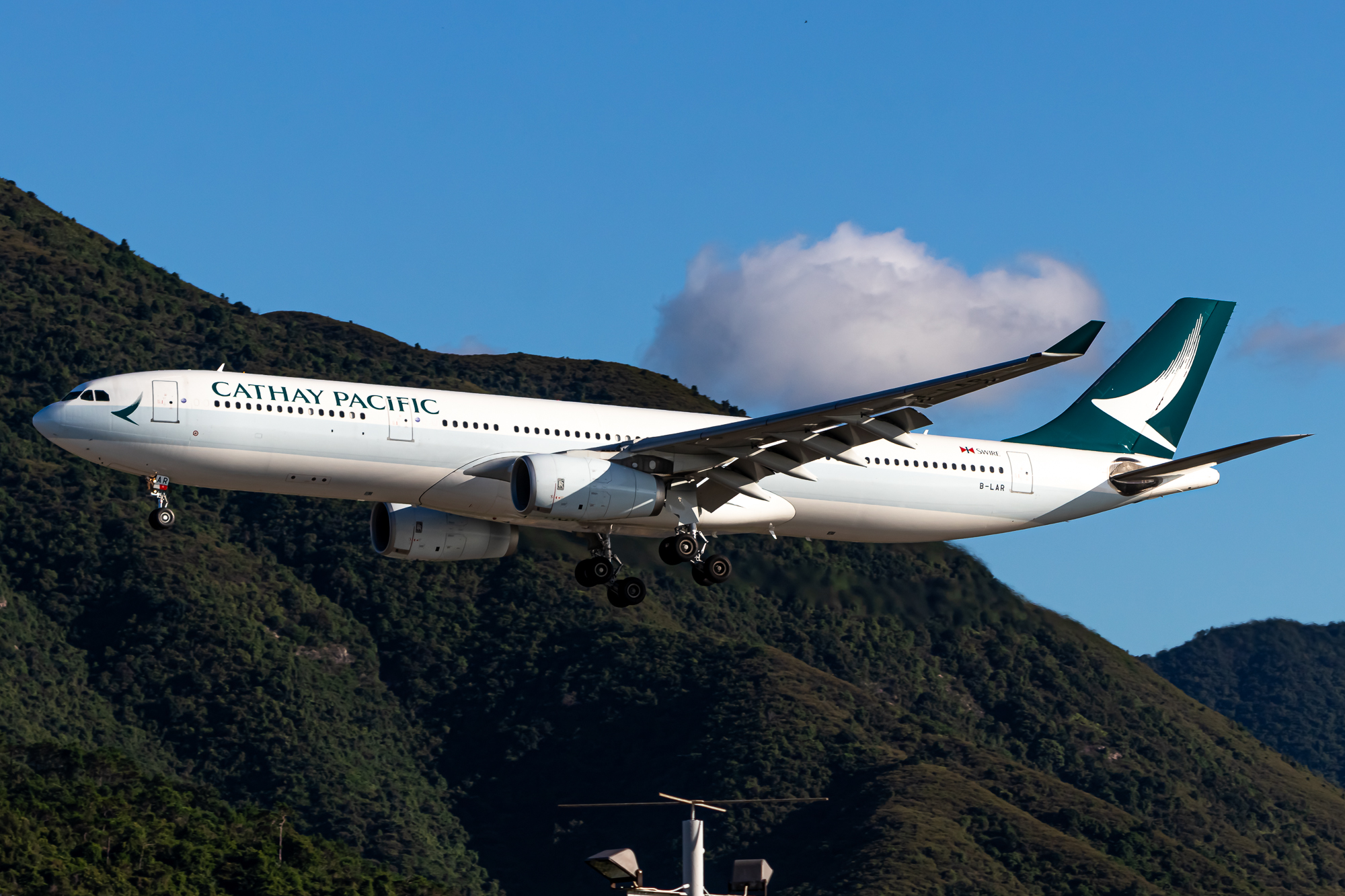 Full size: Cathay Pacific Airbus A330-300 B-LAR at Hong Kong International Airport