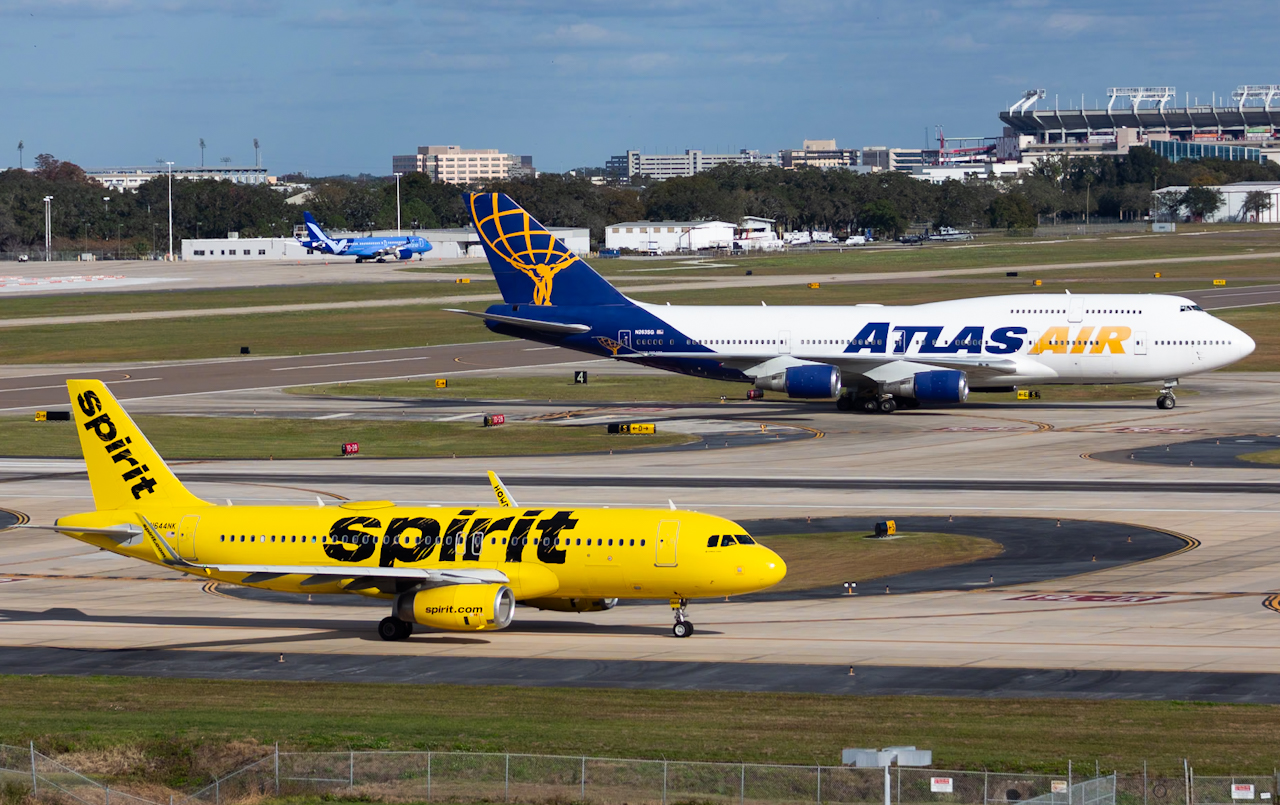 Full size: Atlas Air Boeing 747-400 N263SG at Tampa International Airport