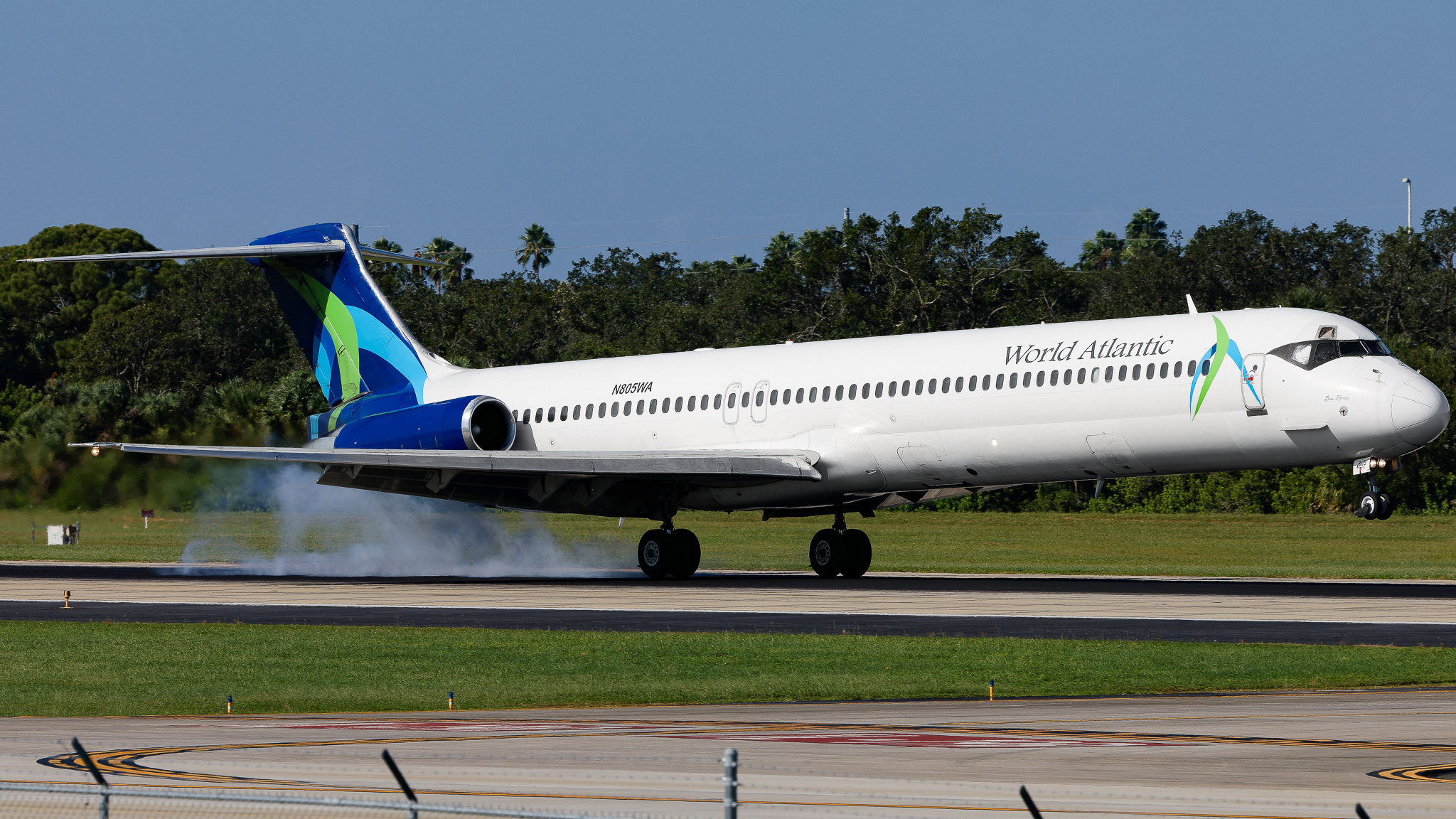 Full size: World Atlantic Airlines McDonnell Douglas MD-83 N805WA at Tampa International Airport