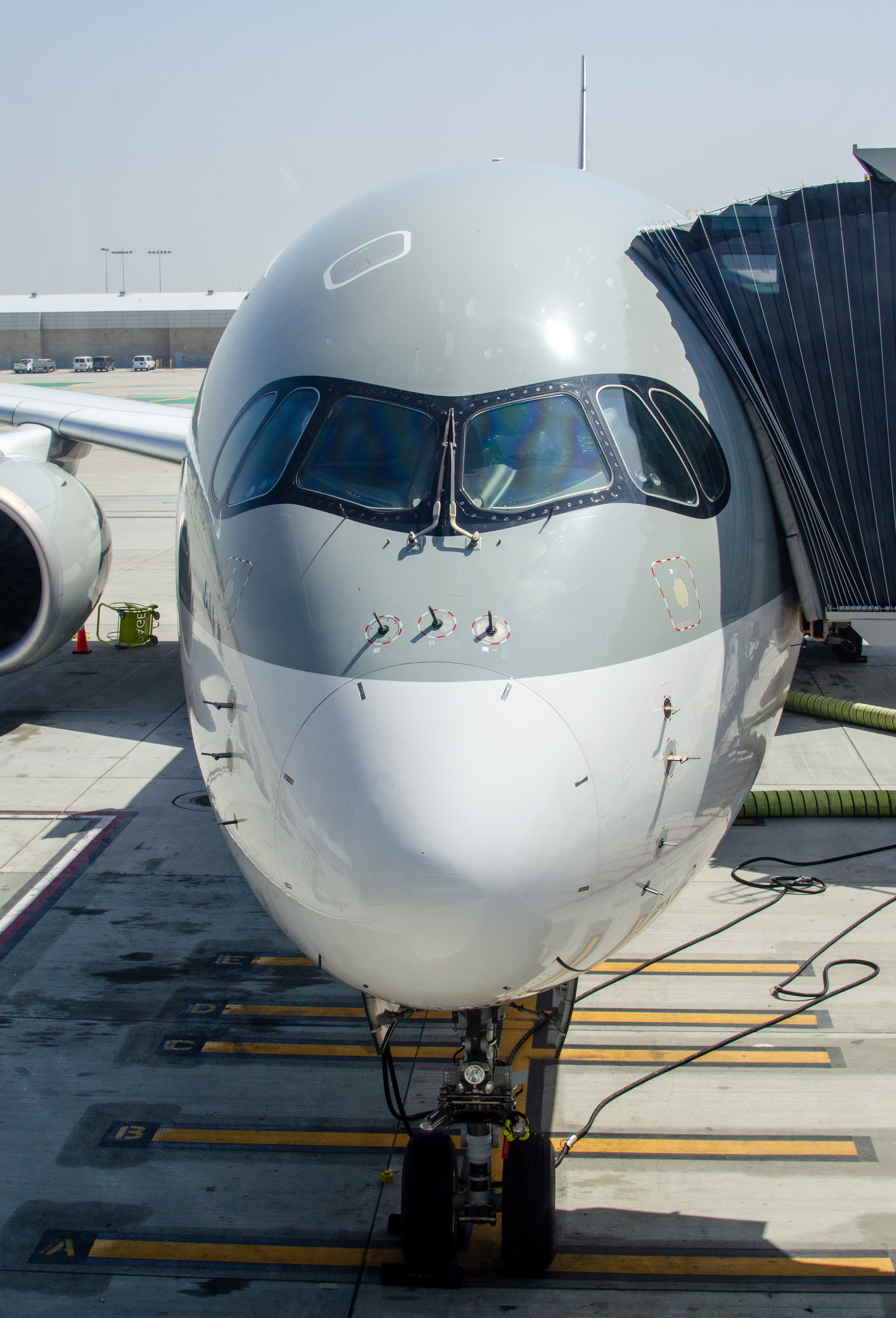 Full size: Qatar Airways Airbus A350-1000 A7-AND at Los Angeles International Airport