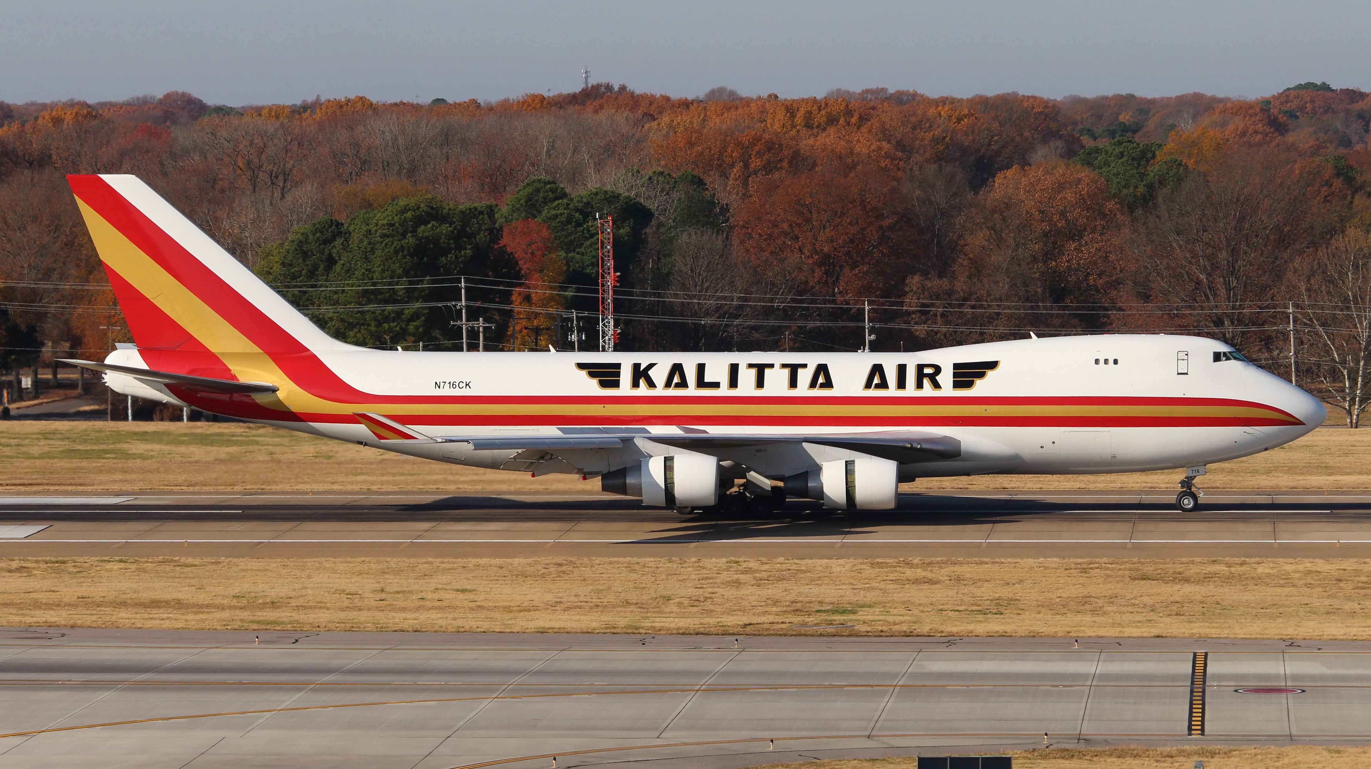 Full size: Kalitta Air B744 N716CK at Memphis International Airport