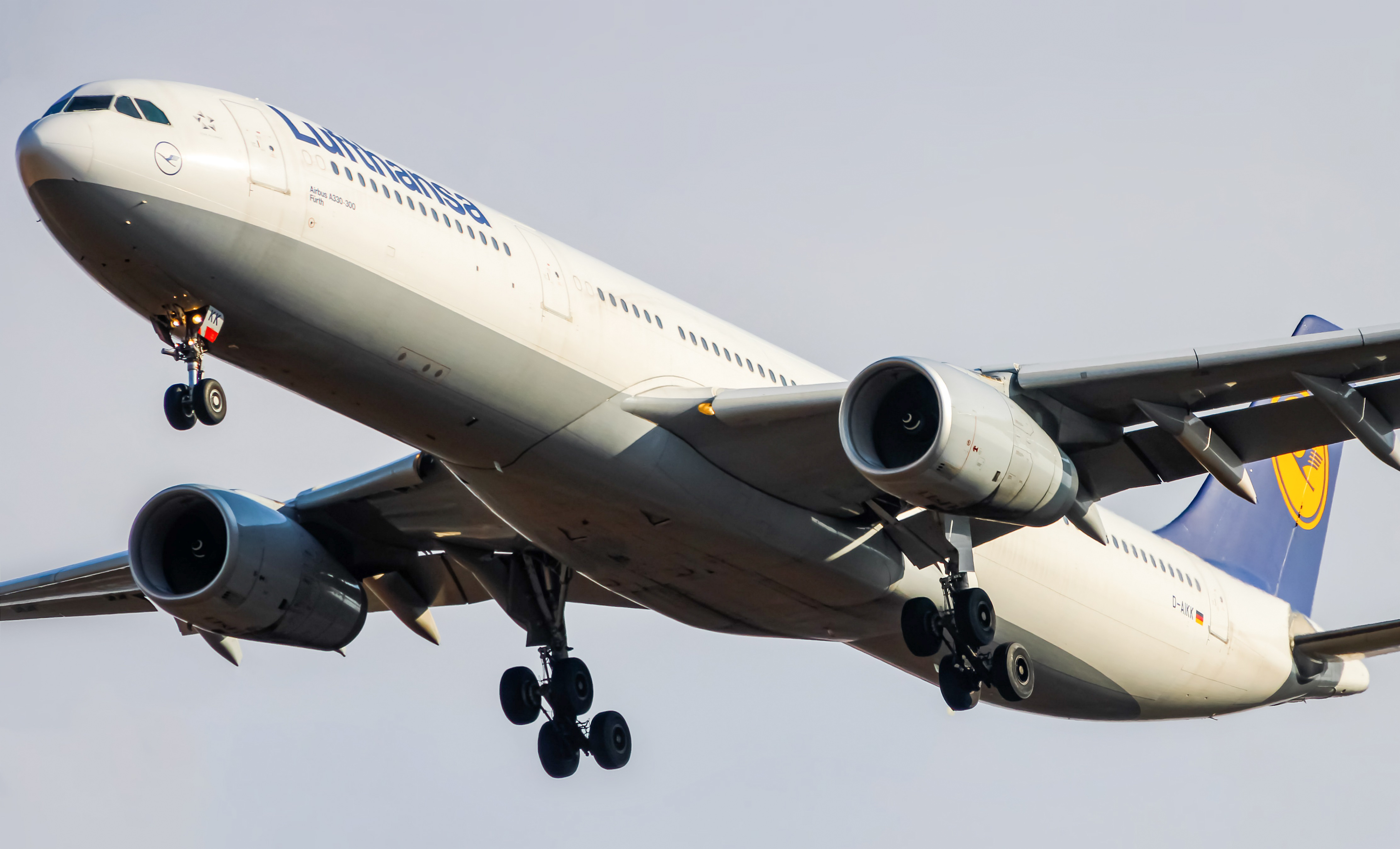 Full size: Lufthansa Airbus A330-300 D-AIKK at Washington Dulles International Airport