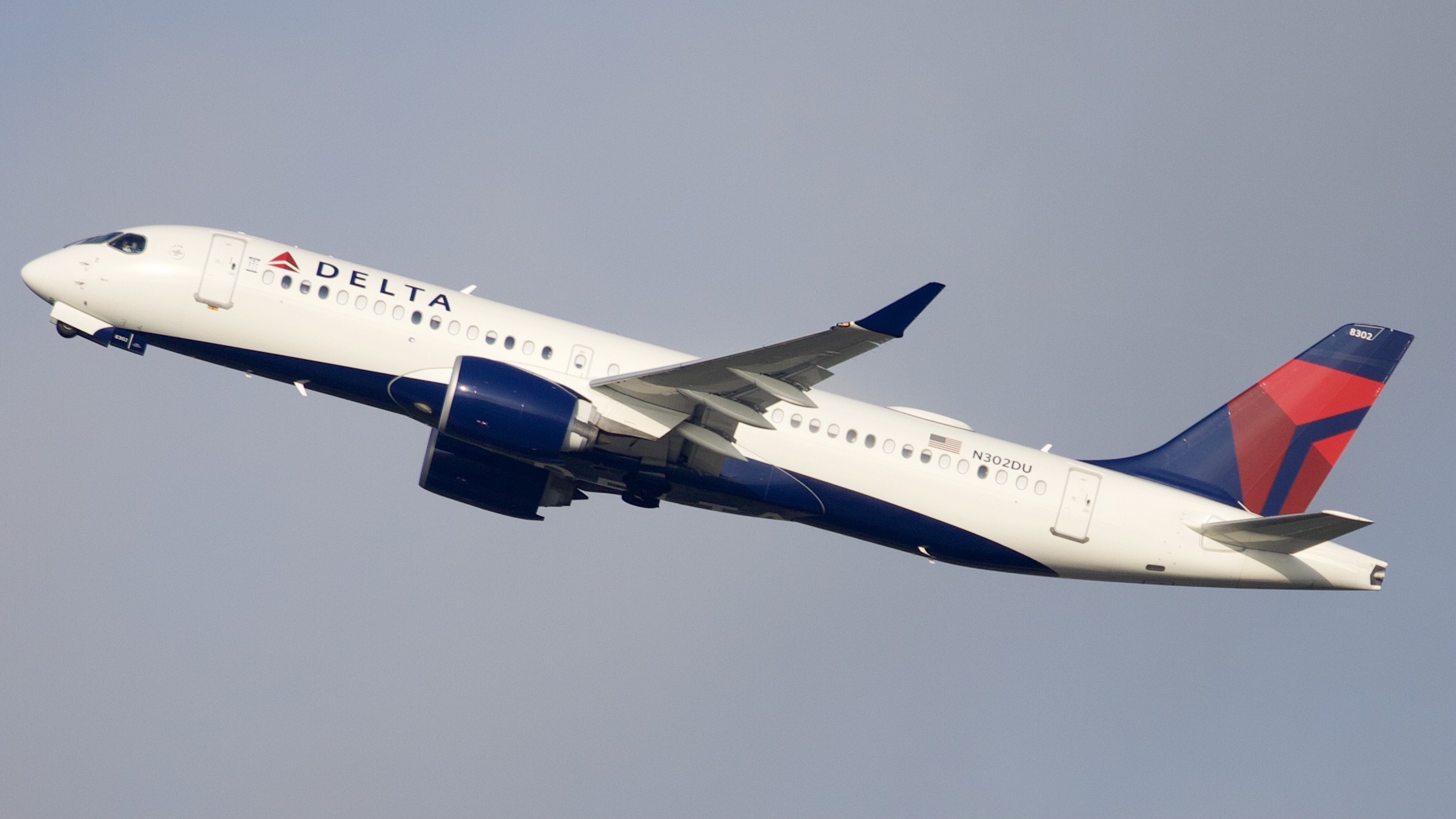 Full size: Delta Airlines Airbus A220-300 N302DU at Houston-George Bush Intercontinental Airport