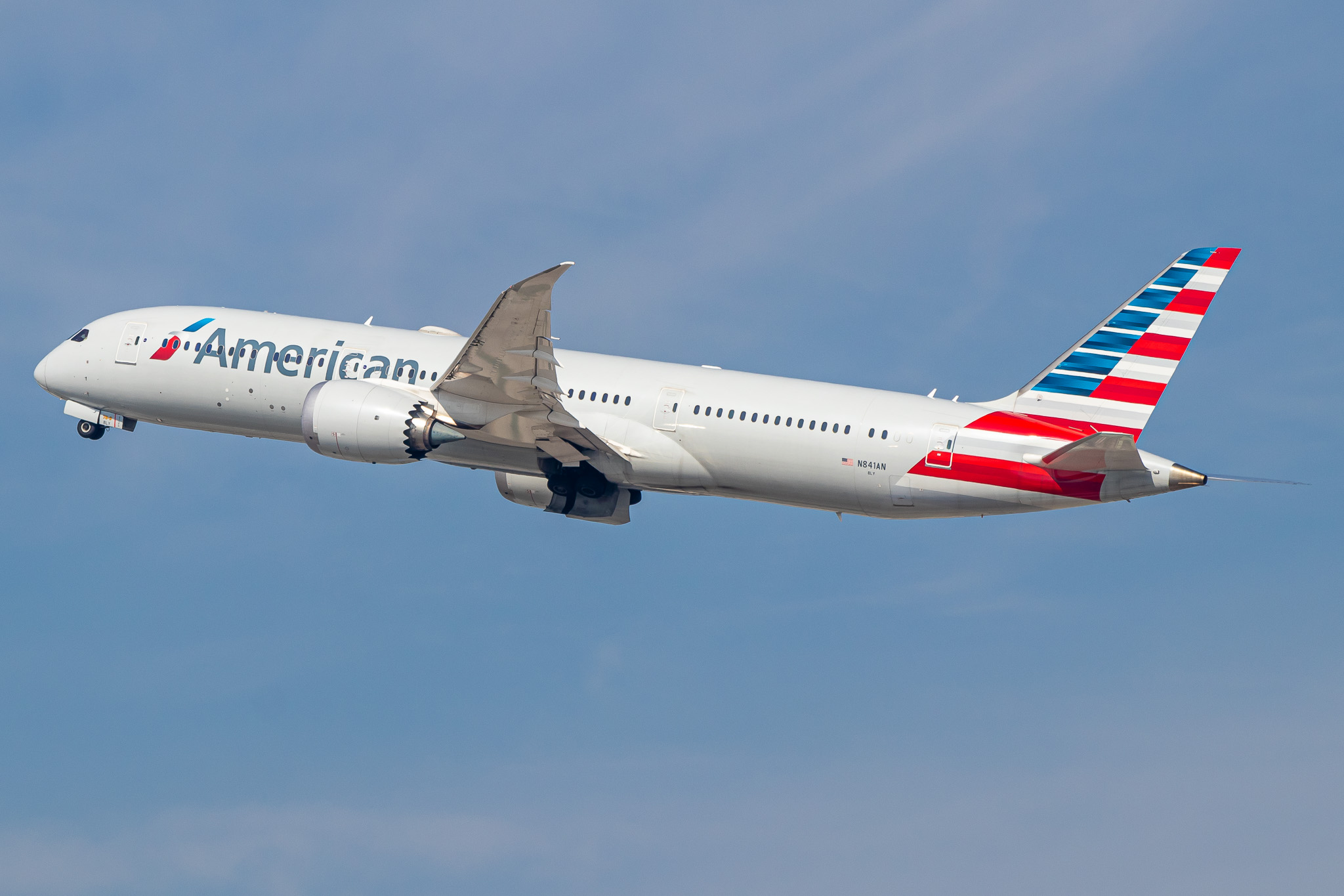 Full size: American Airlines Boeing 787-9 N841AN at Los Angeles International Airport