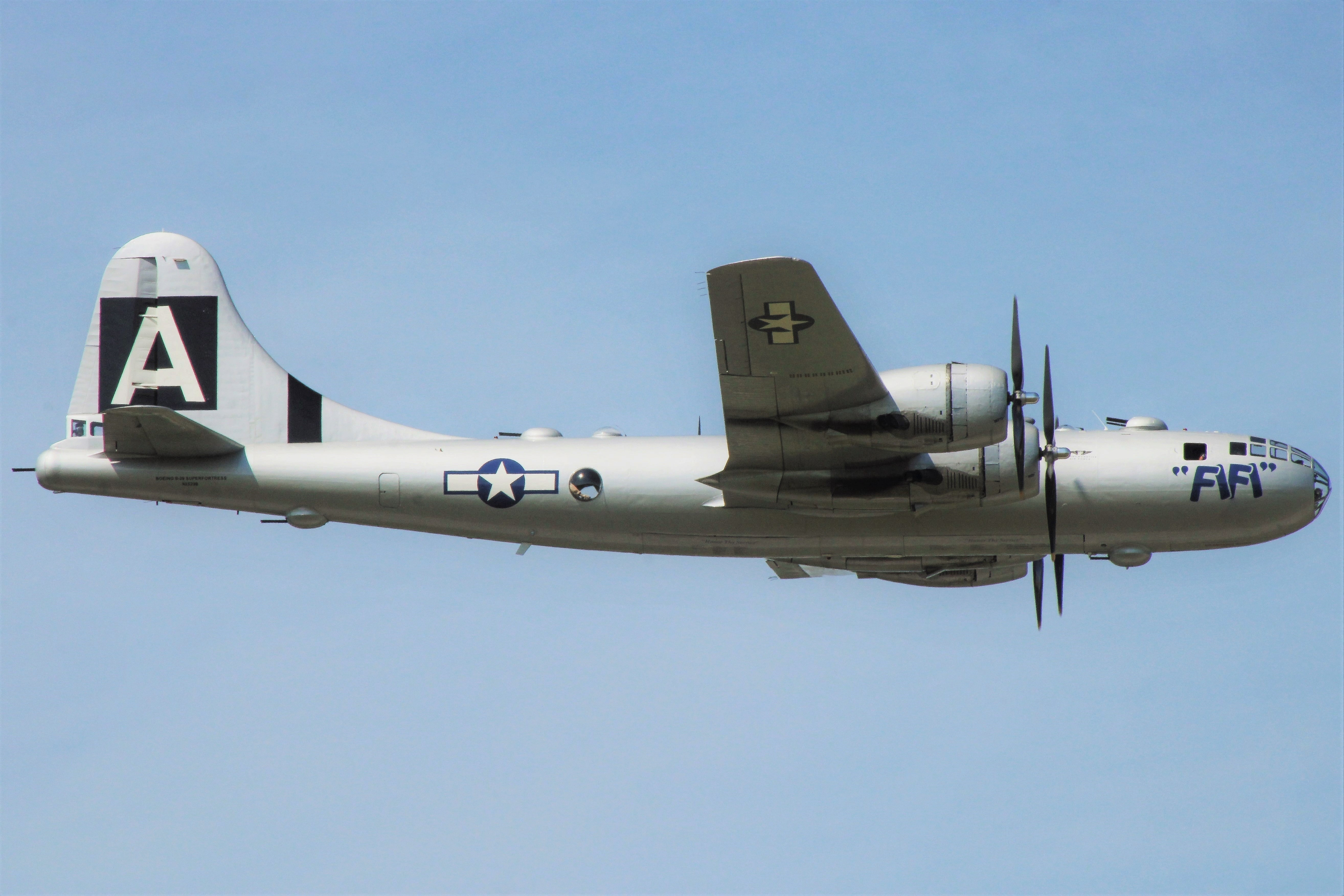 Full size: PRIVATE Boeing B-29 SuperFortress N529B at Reading Regional Airport/Carl A Spaatz Field